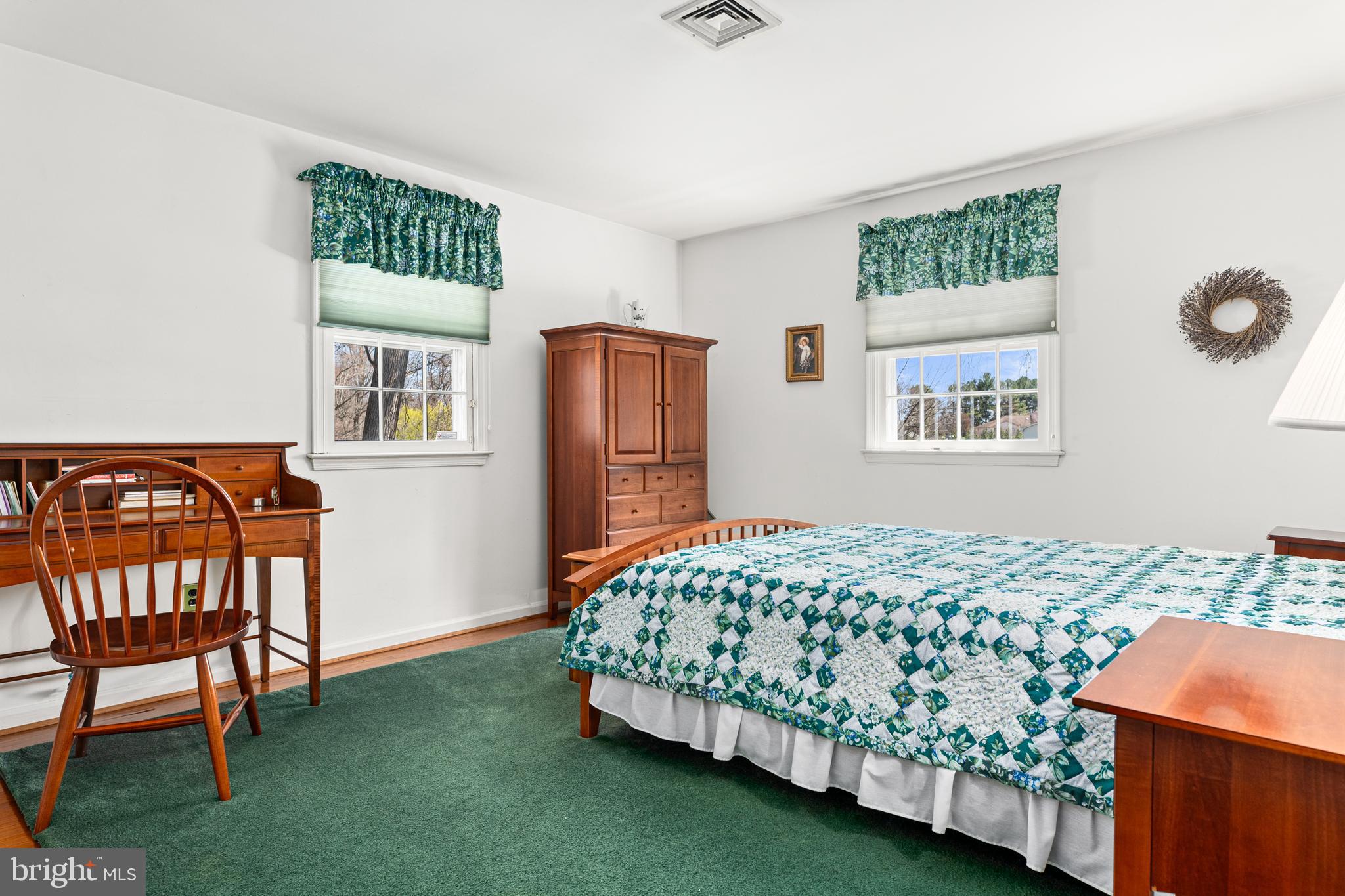 RADNOR HUNT - Residential