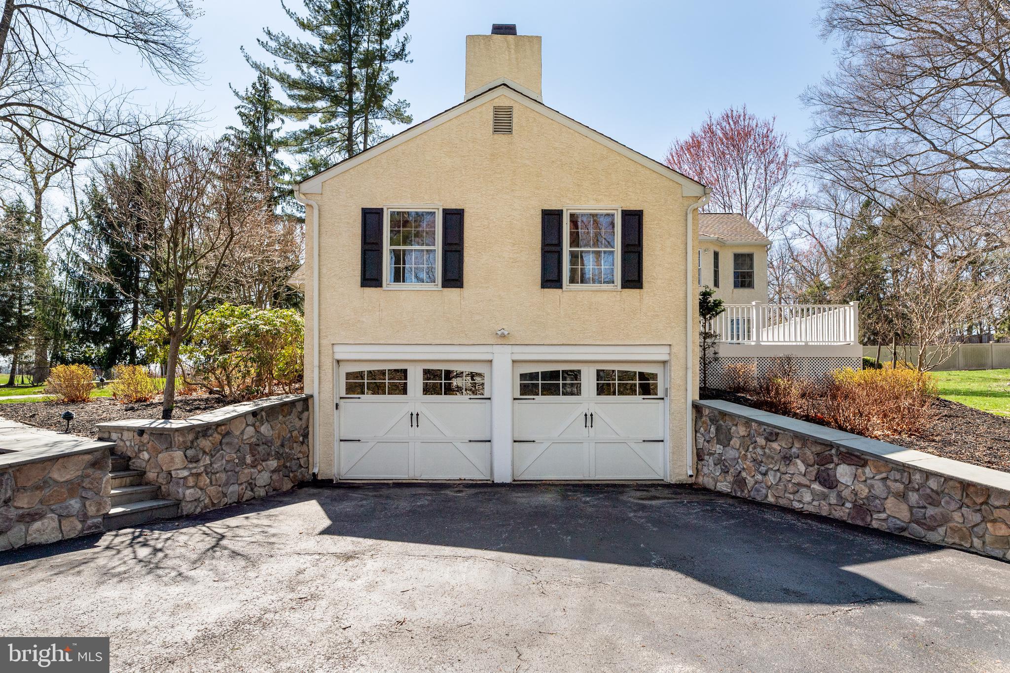 RADNOR HUNT - Residential