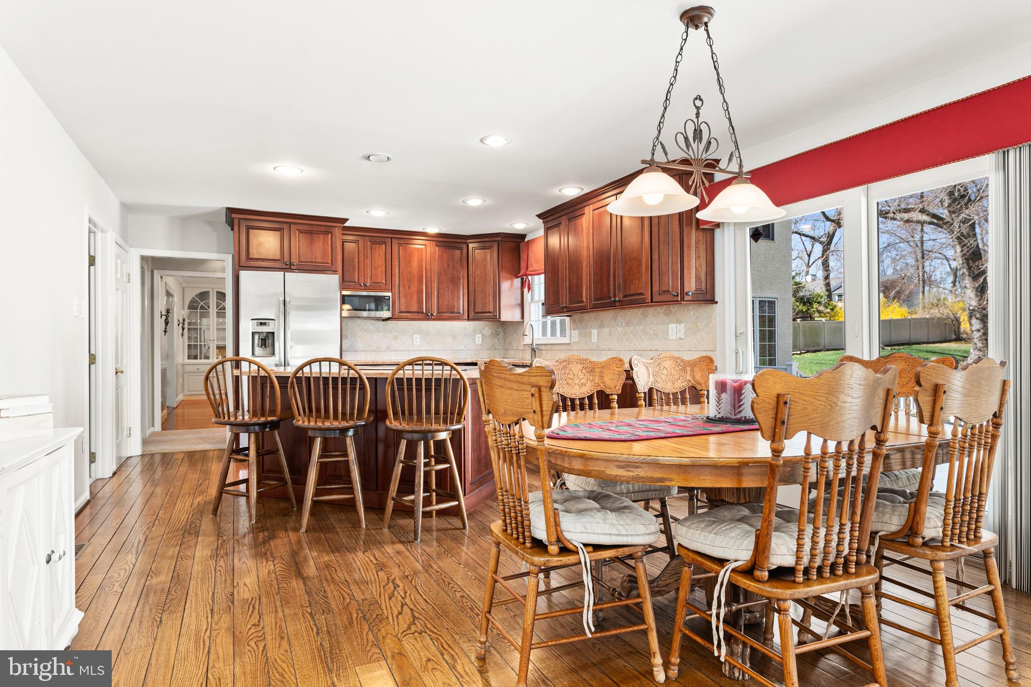 RADNOR HUNT - Residential