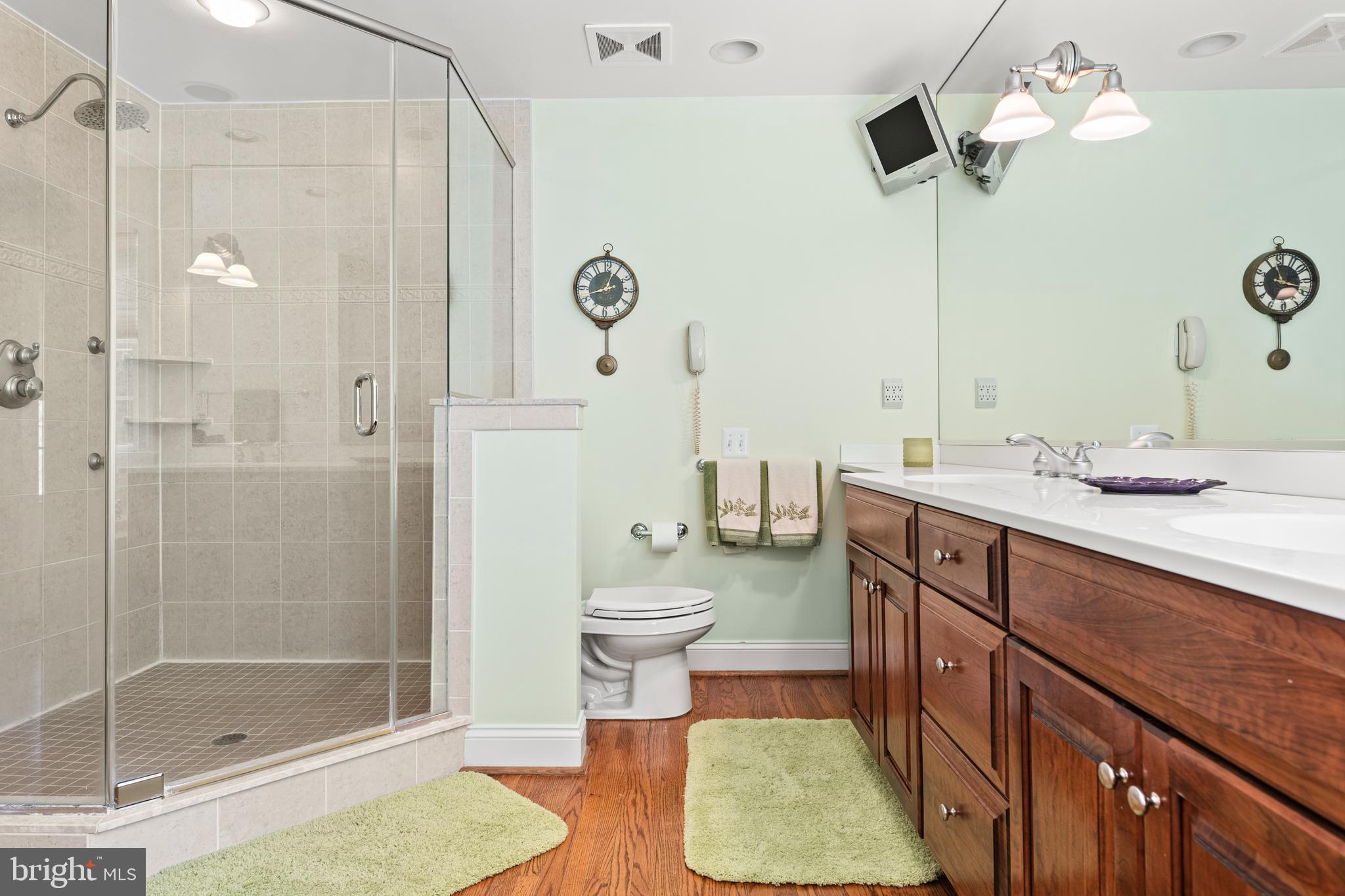 RADNOR HUNT - Residential