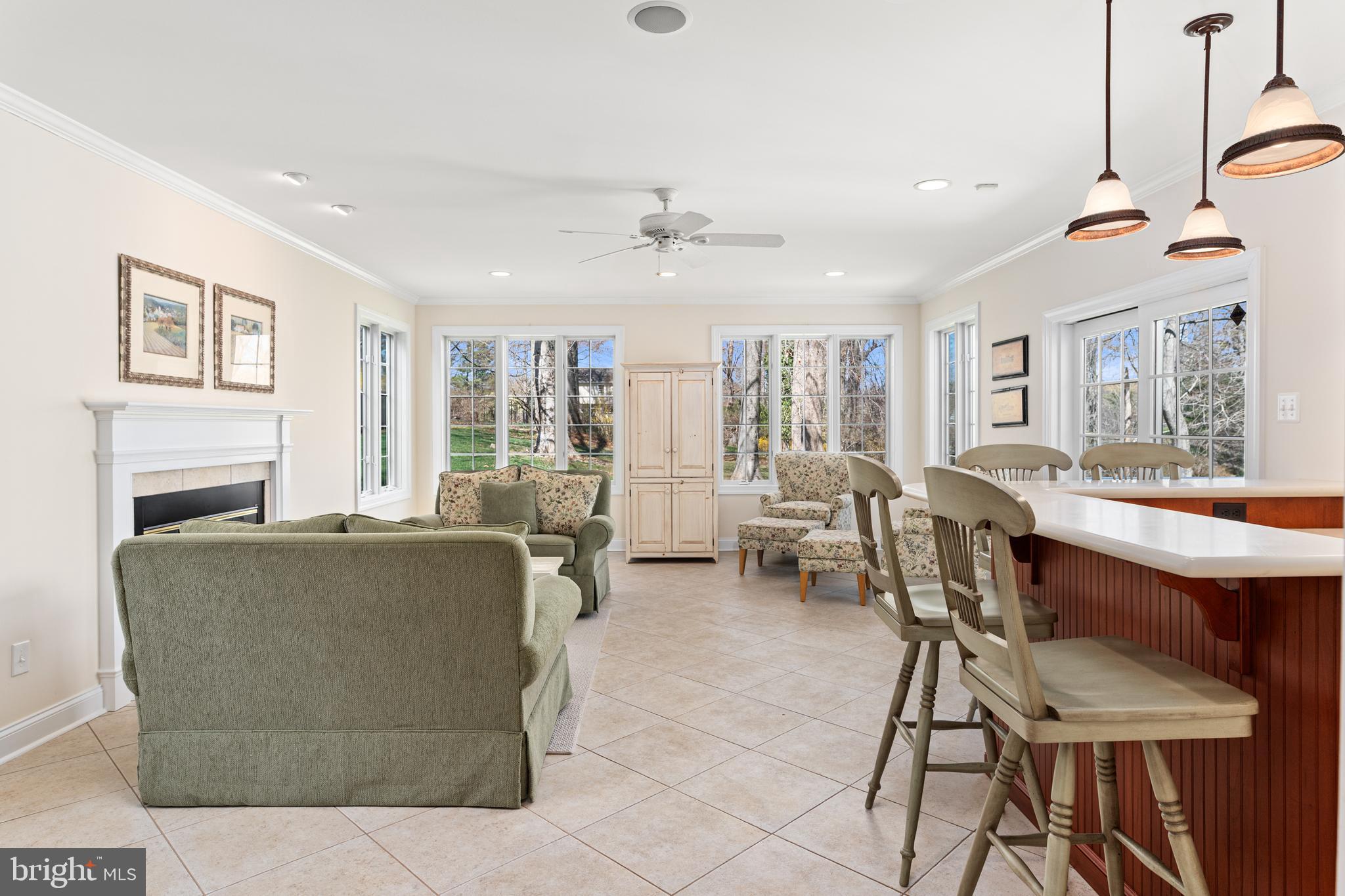 RADNOR HUNT - Residential