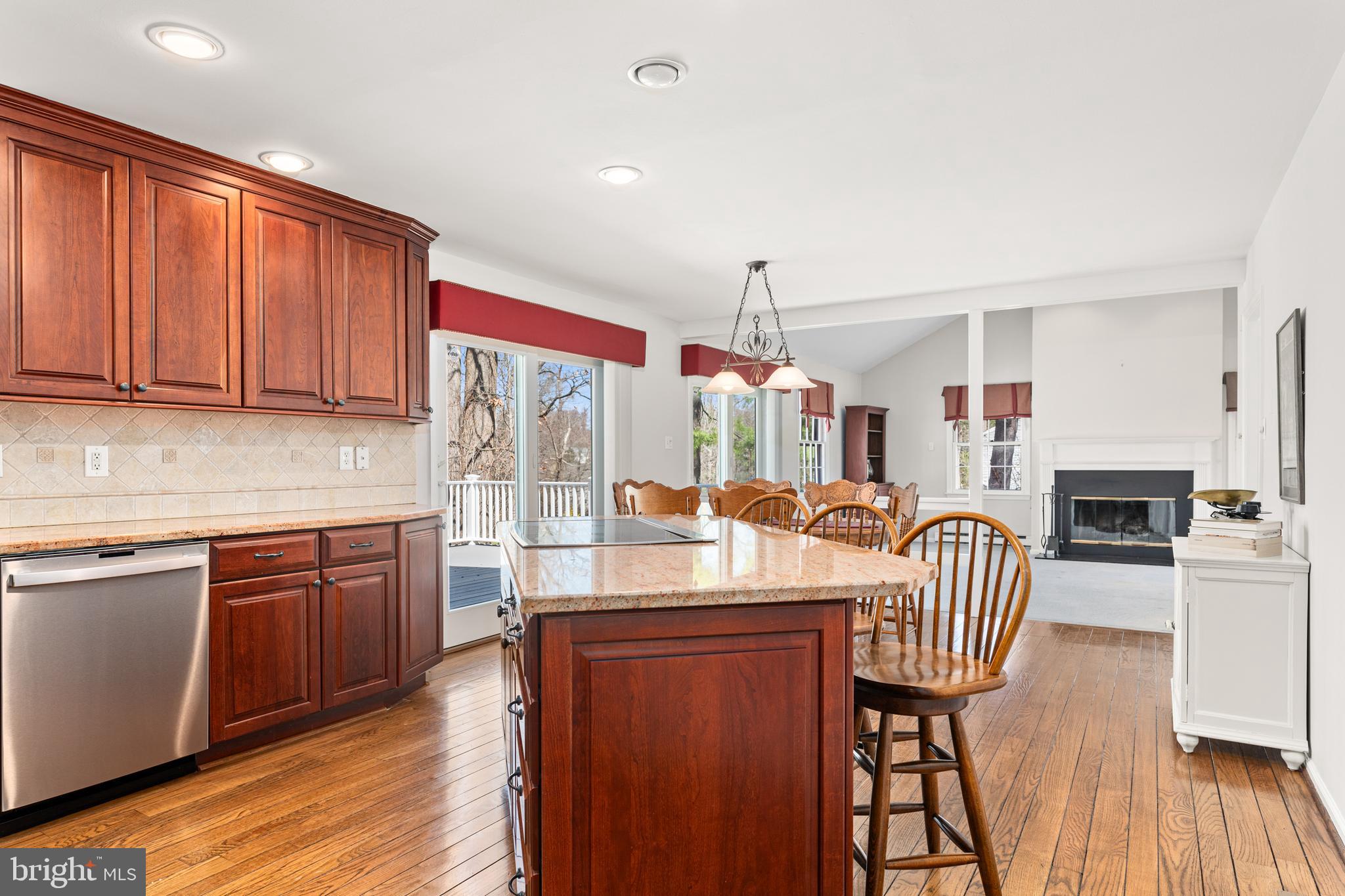 RADNOR HUNT - Residential