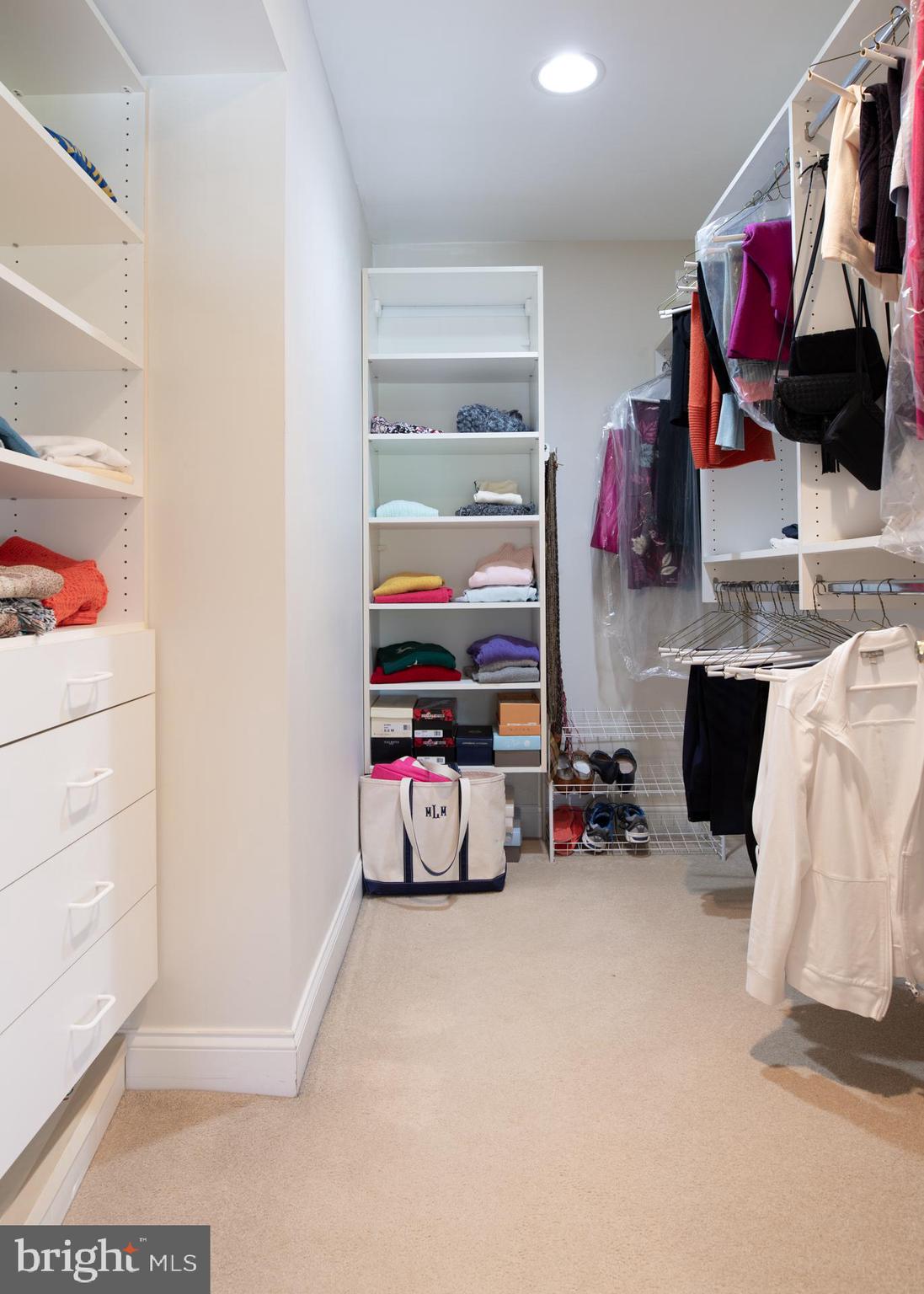 RADNOR HUNT - Residential