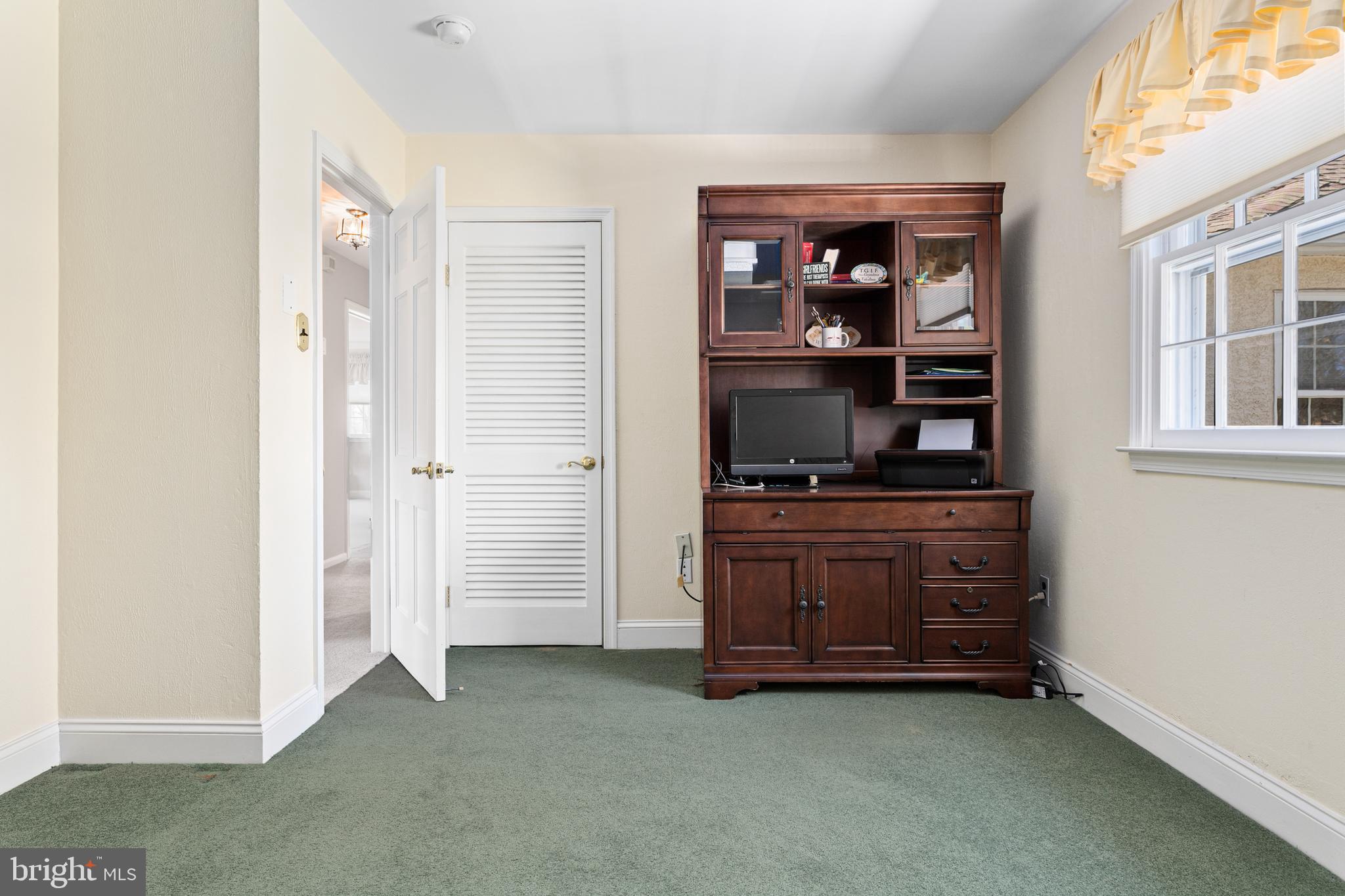 RADNOR HUNT - Residential