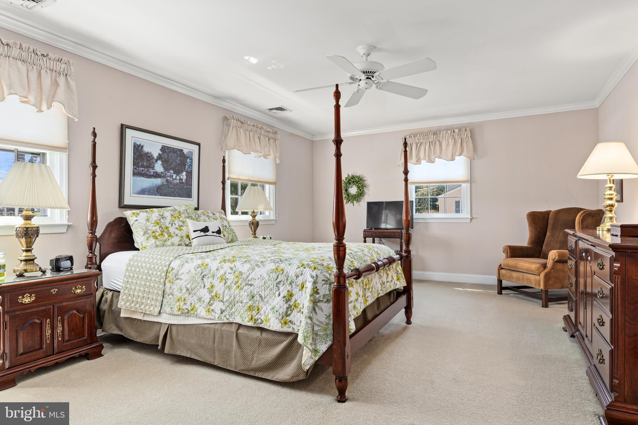 RADNOR HUNT - Residential