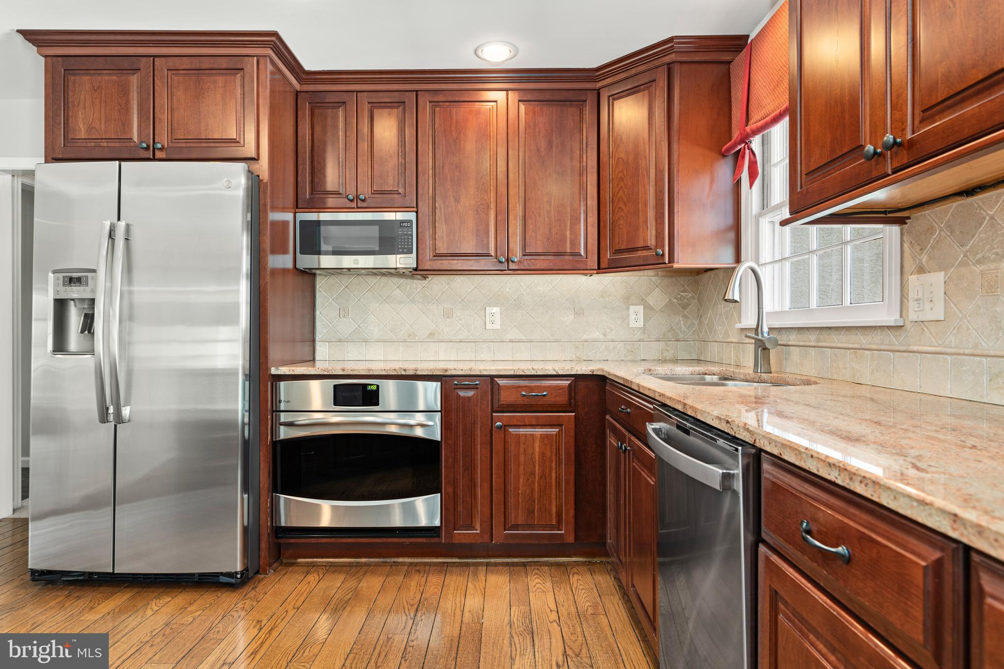 RADNOR HUNT - Residential