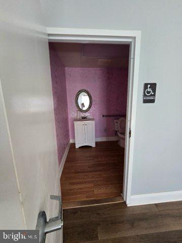 JACKSON SQUARE BUSINESS - Commercial Lease