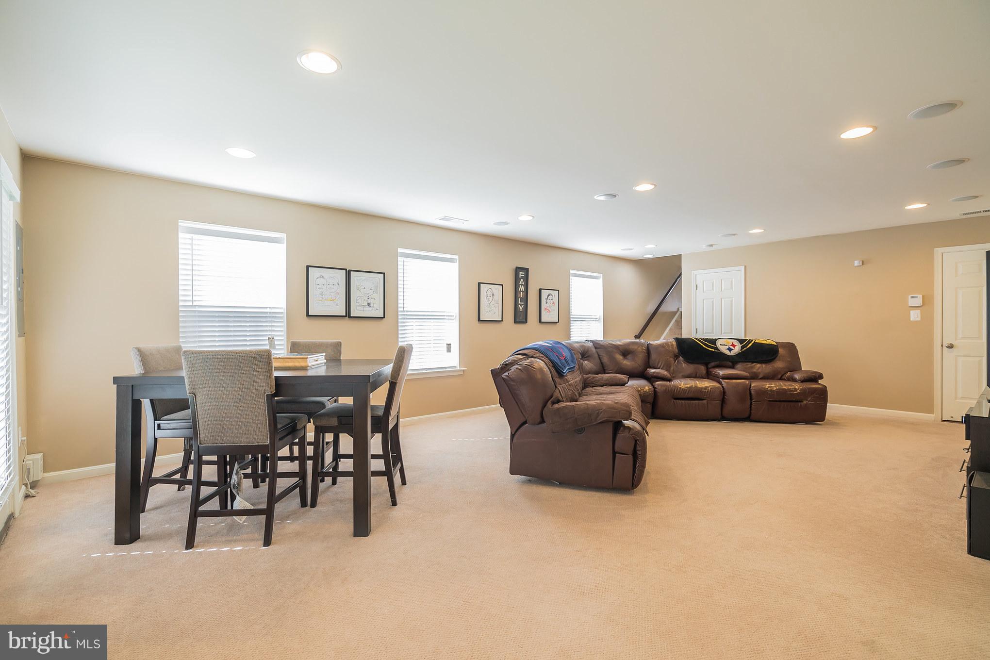 VILLAGES OF WELLINGTON - Residential