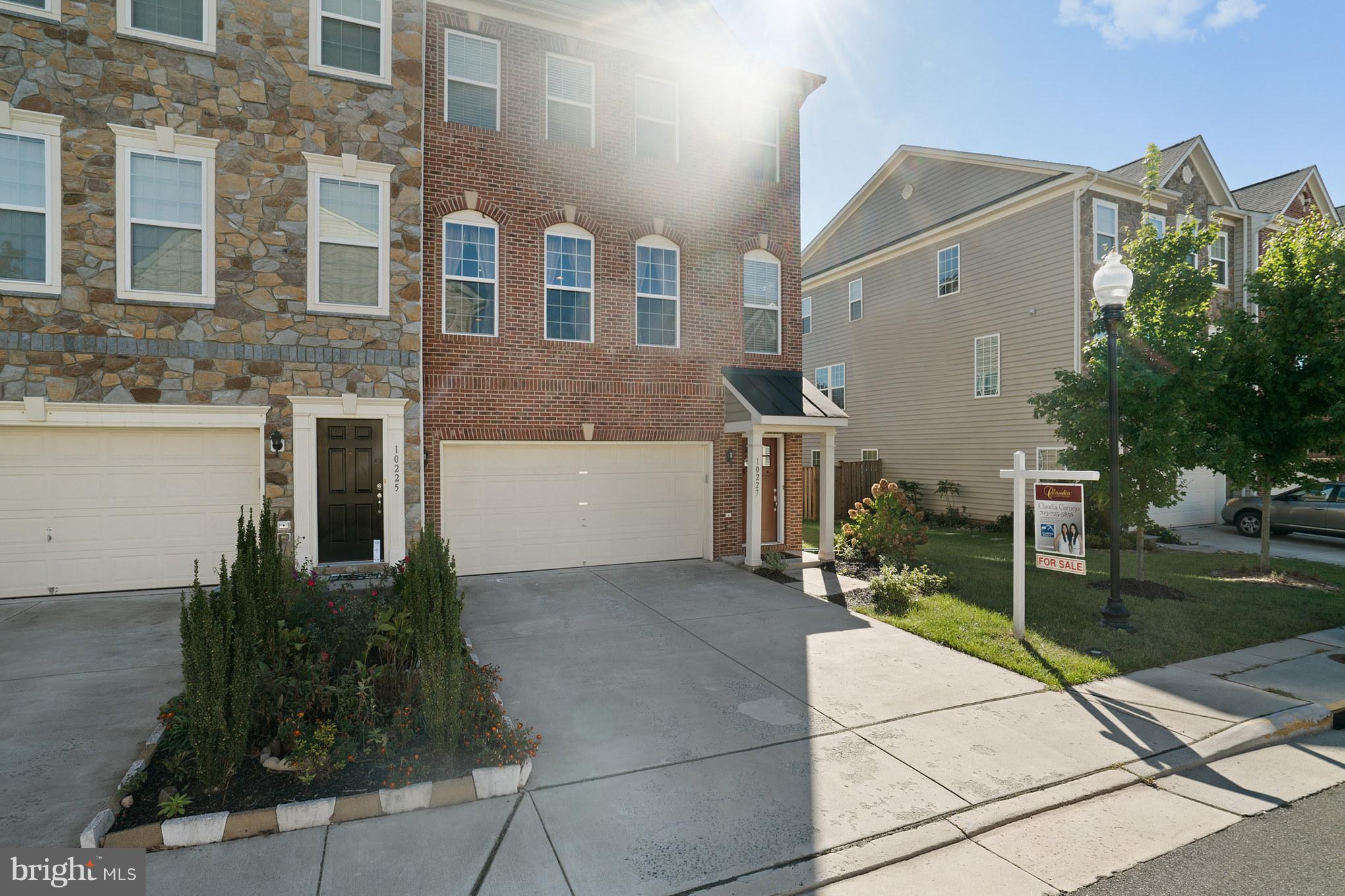 VILLAGES OF WELLINGTON - Residential