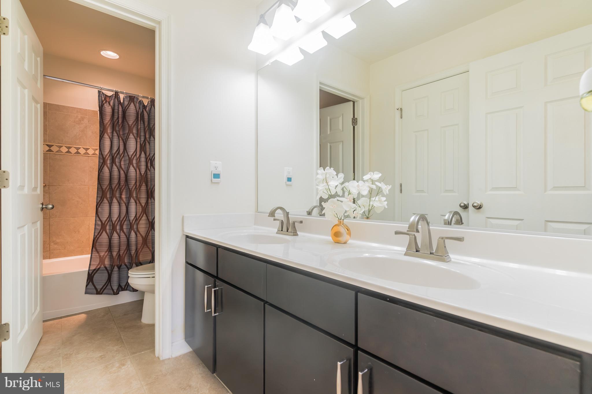 VILLAGES OF WELLINGTON - Residential