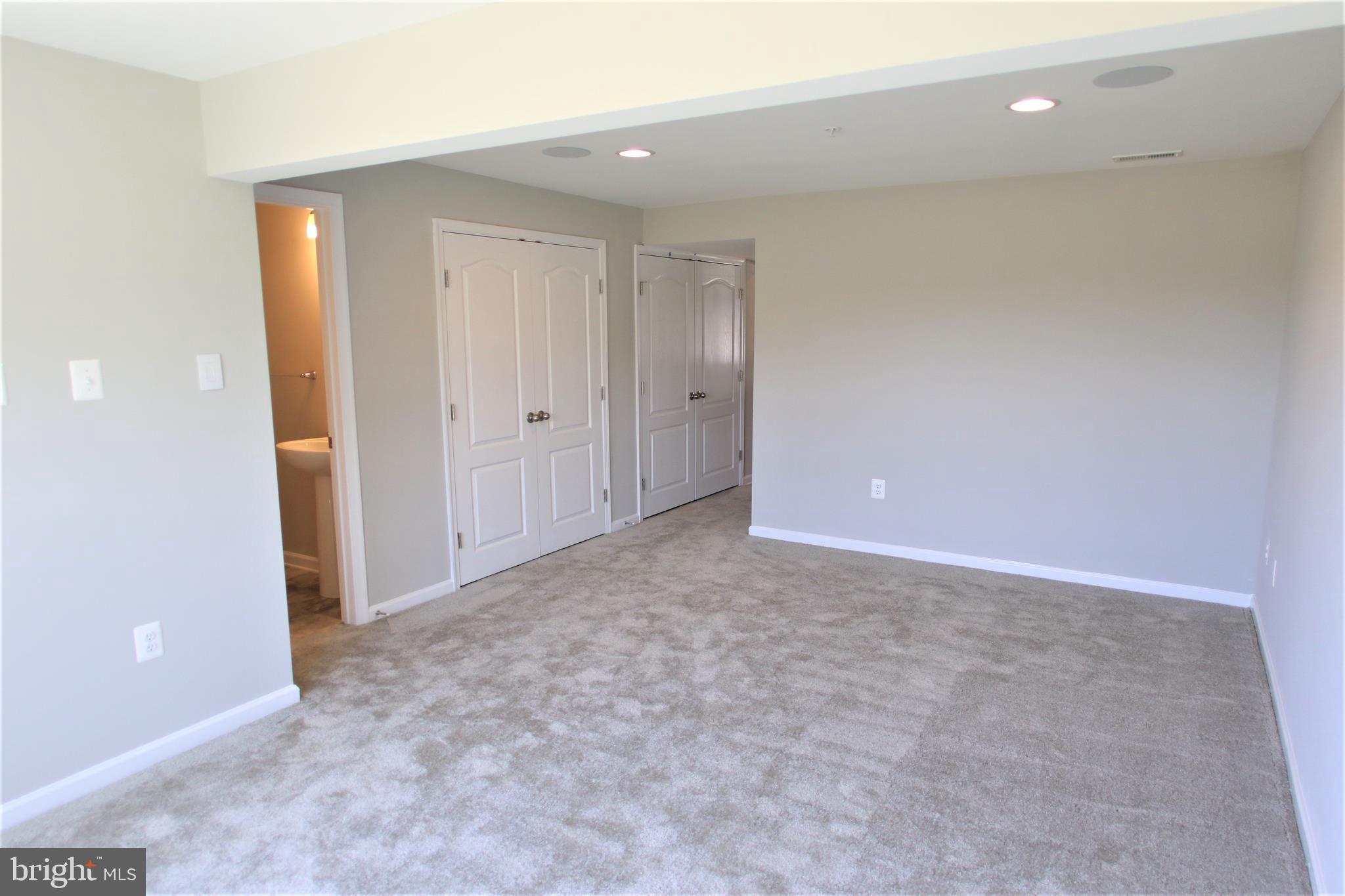 BRIAR RUN - Residential