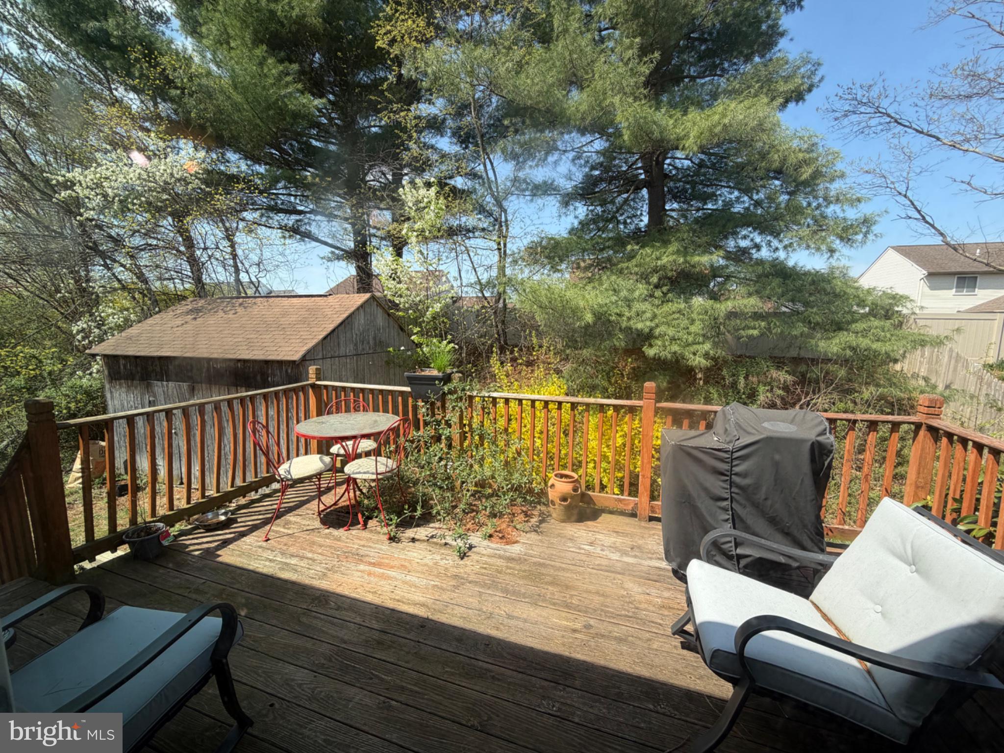 LEXINGTON RUN - Residential