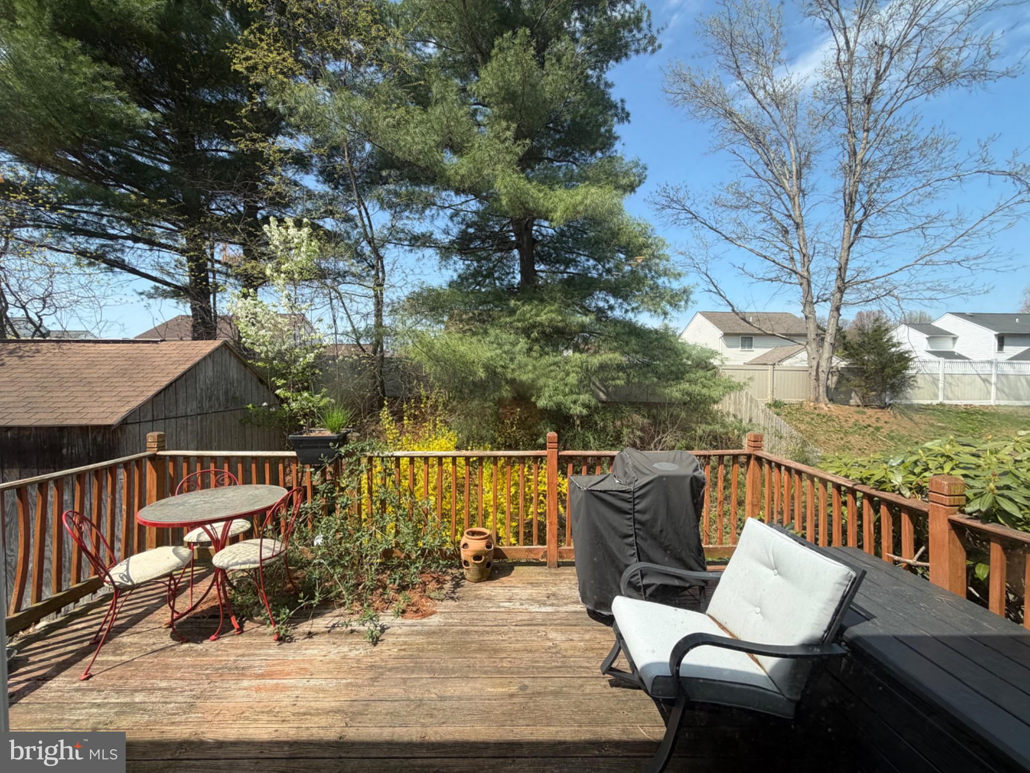 LEXINGTON RUN - Residential