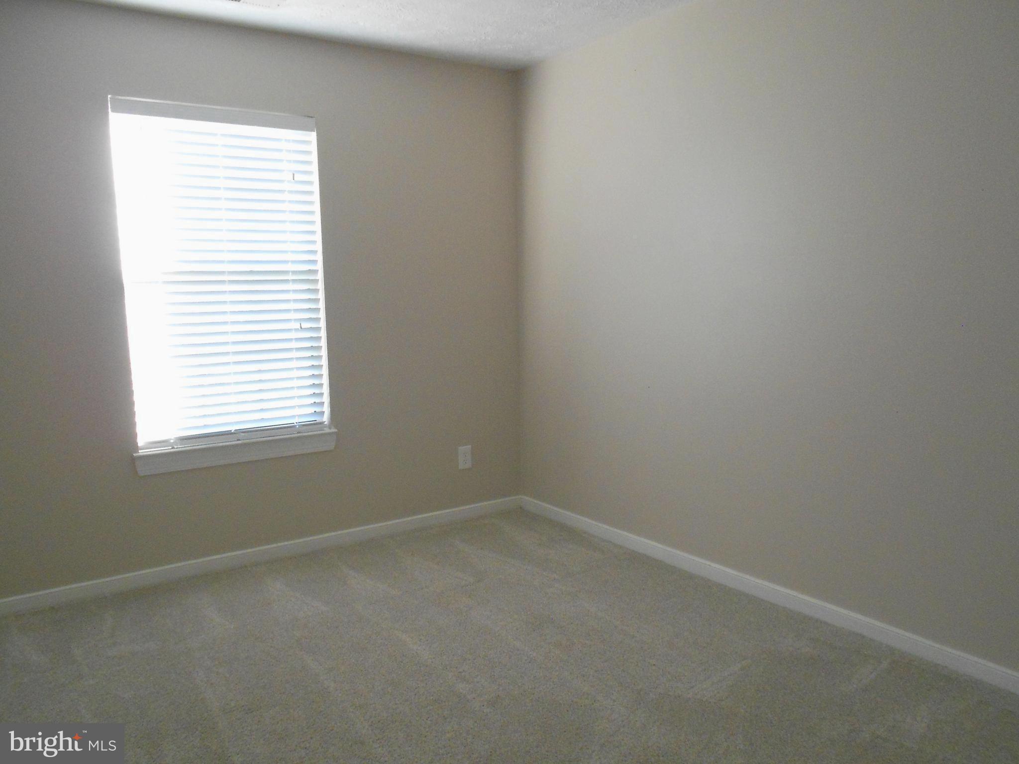 POND CONDOMINIUMS - Residential Lease