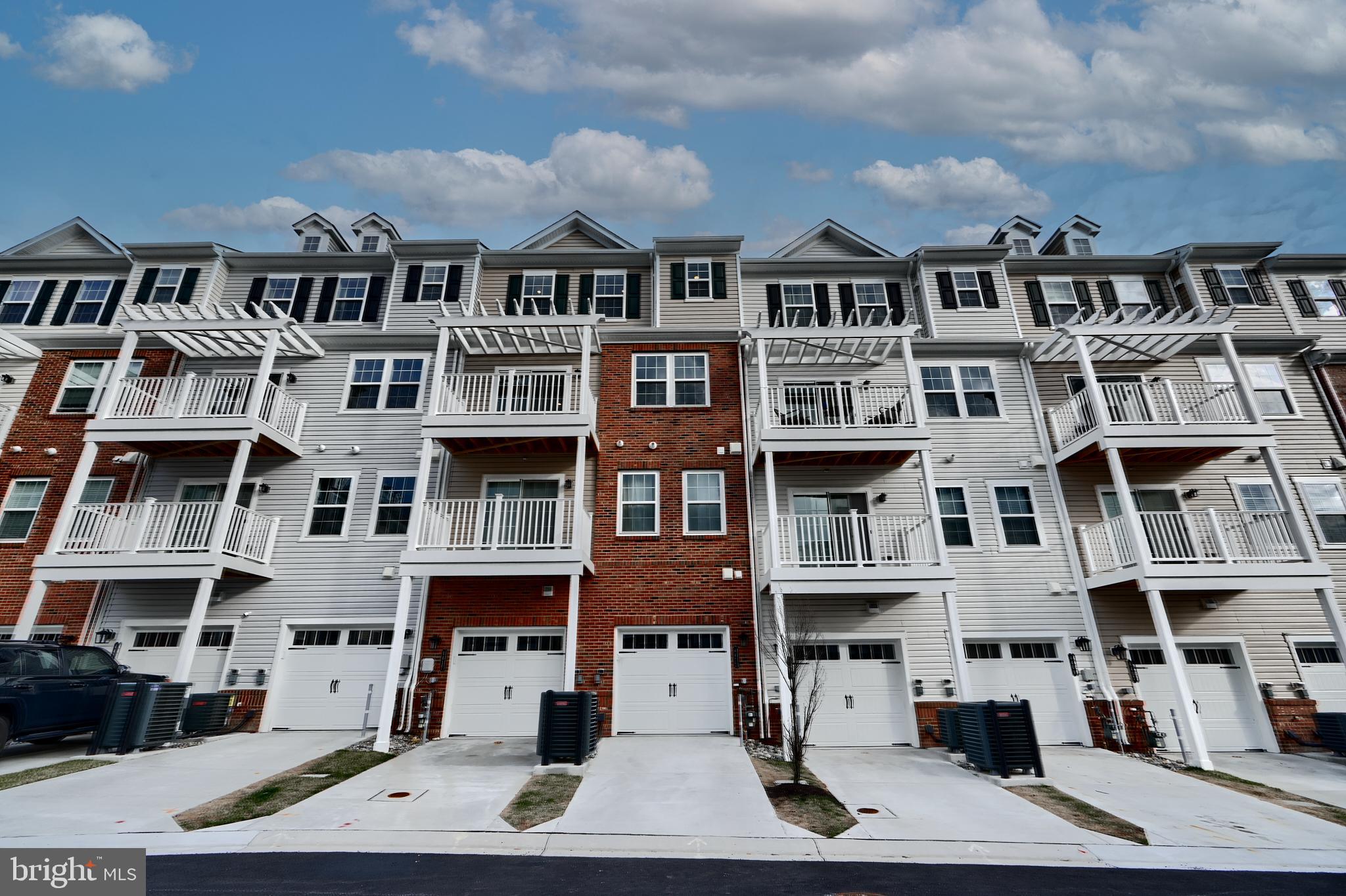 BALLARD GREEN - Residential