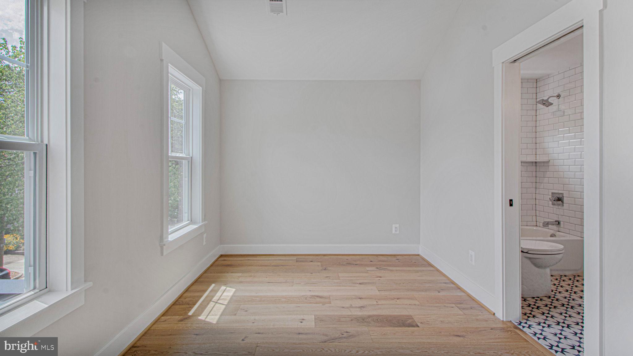 ROSEMONT - Residential