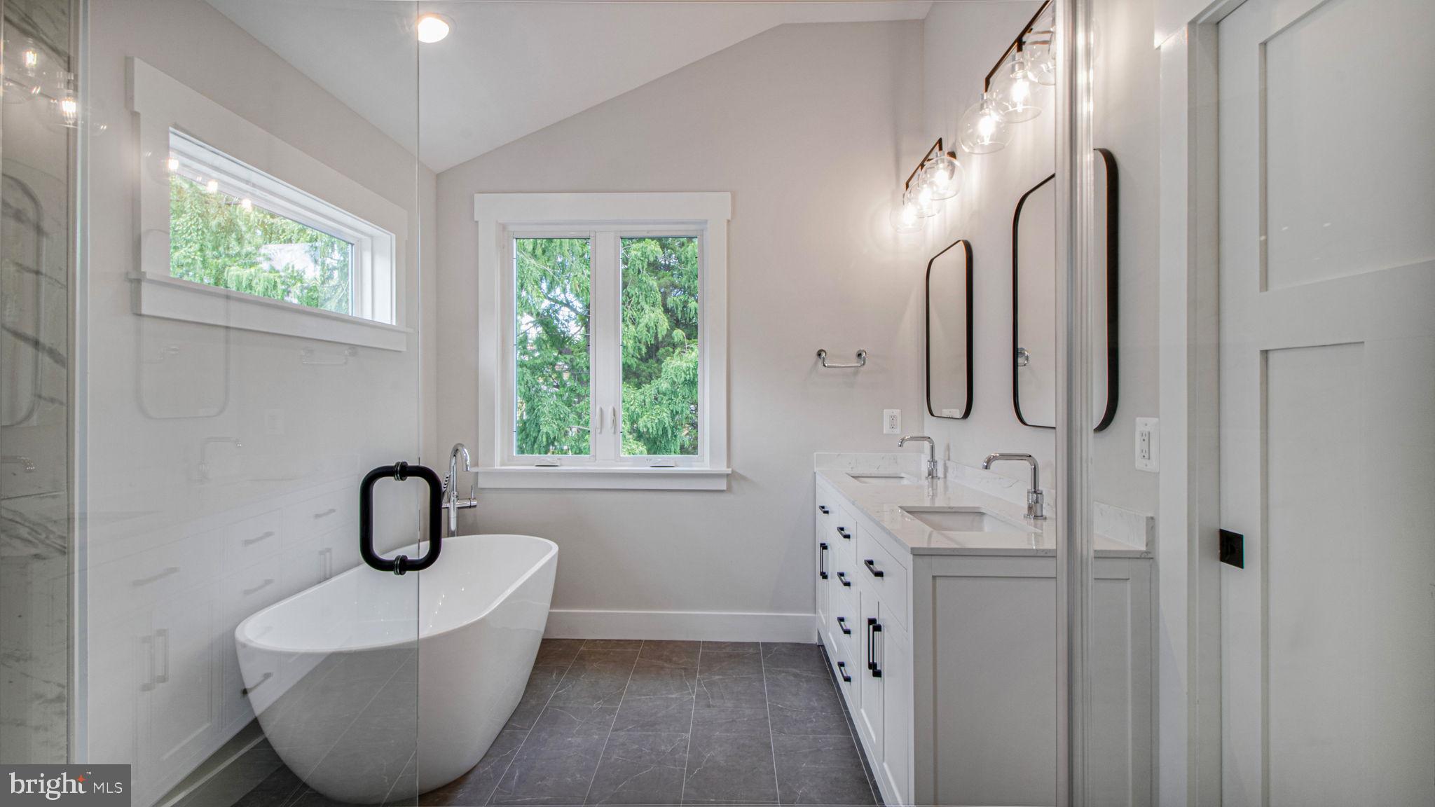 ROSEMONT - Residential