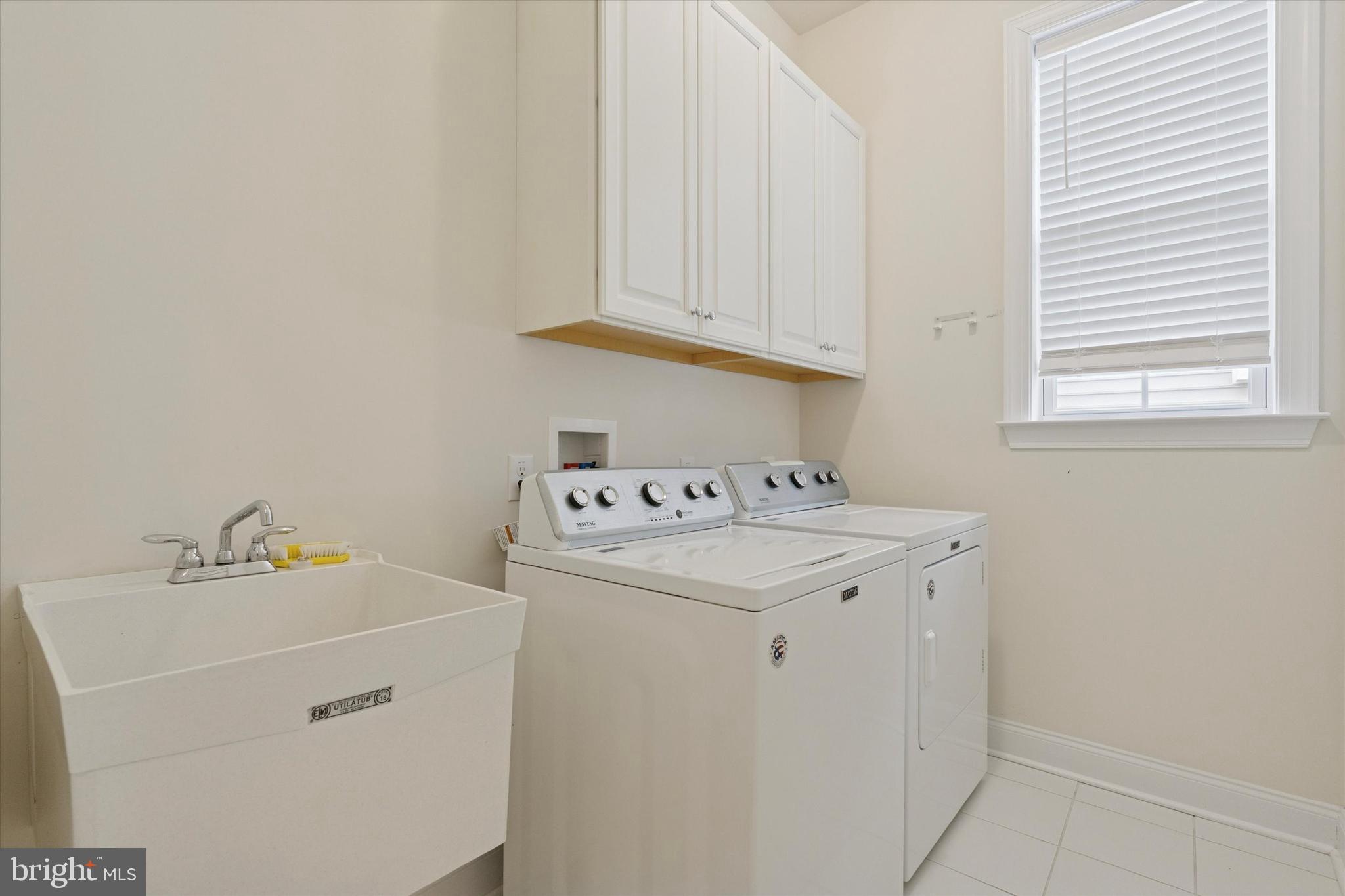 REGENCY AT UPPER DUB - Residential