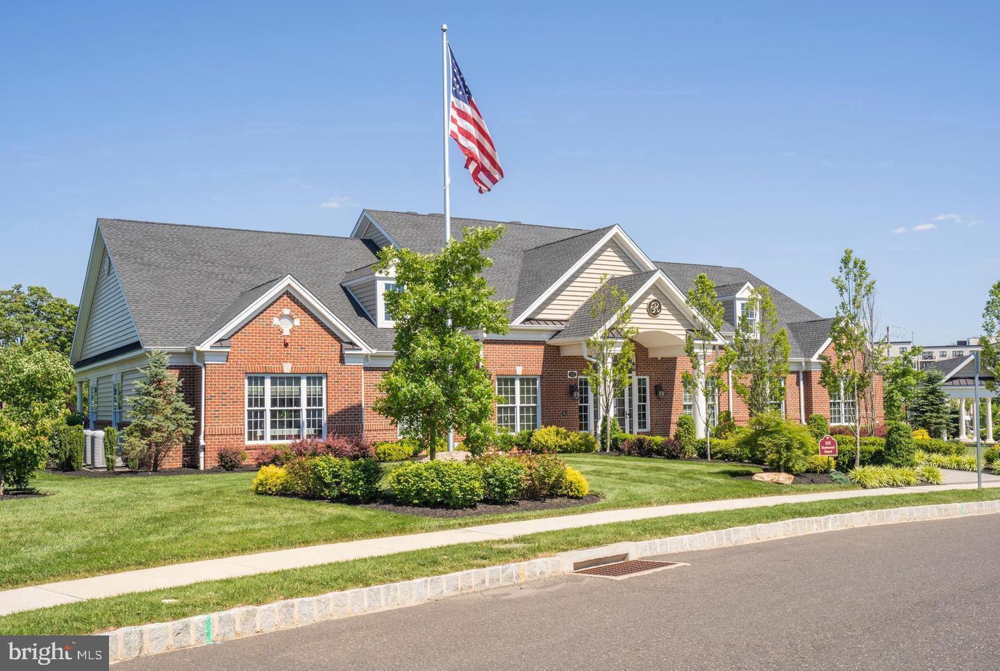 REGENCY AT UPPER DUB - Residential