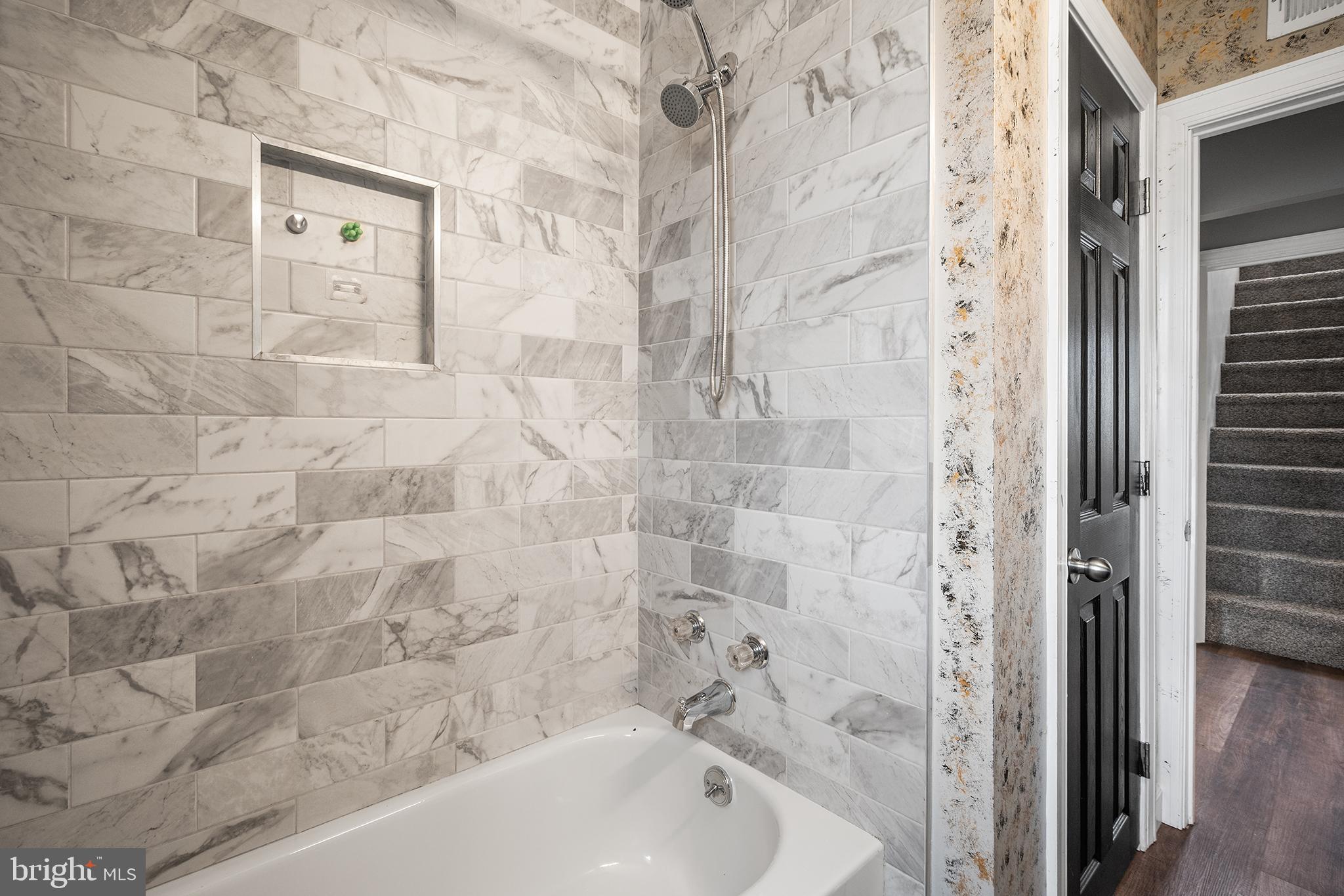 MARGO GDNS - Residential