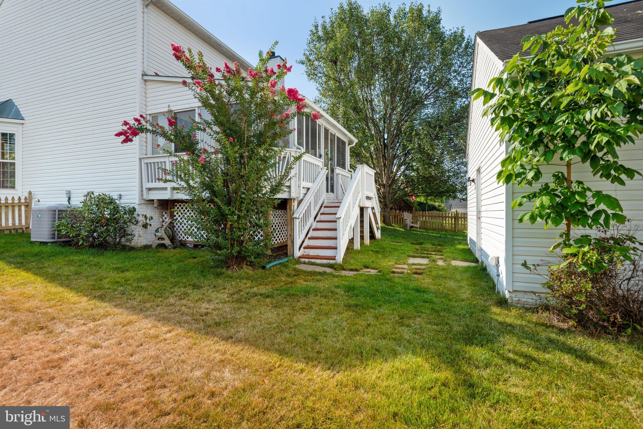 SOUTH RIDING - Residential