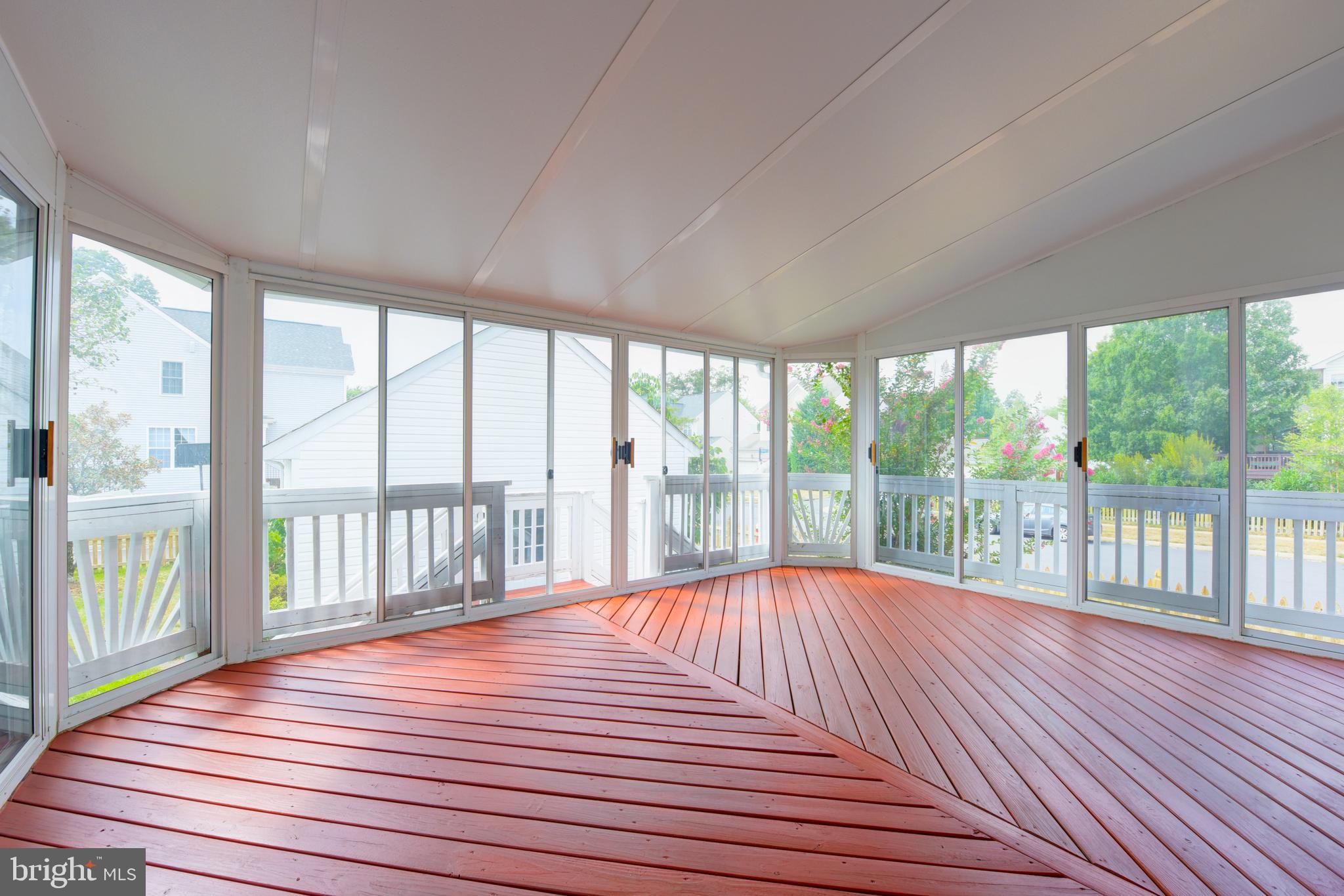 SOUTH RIDING - Residential