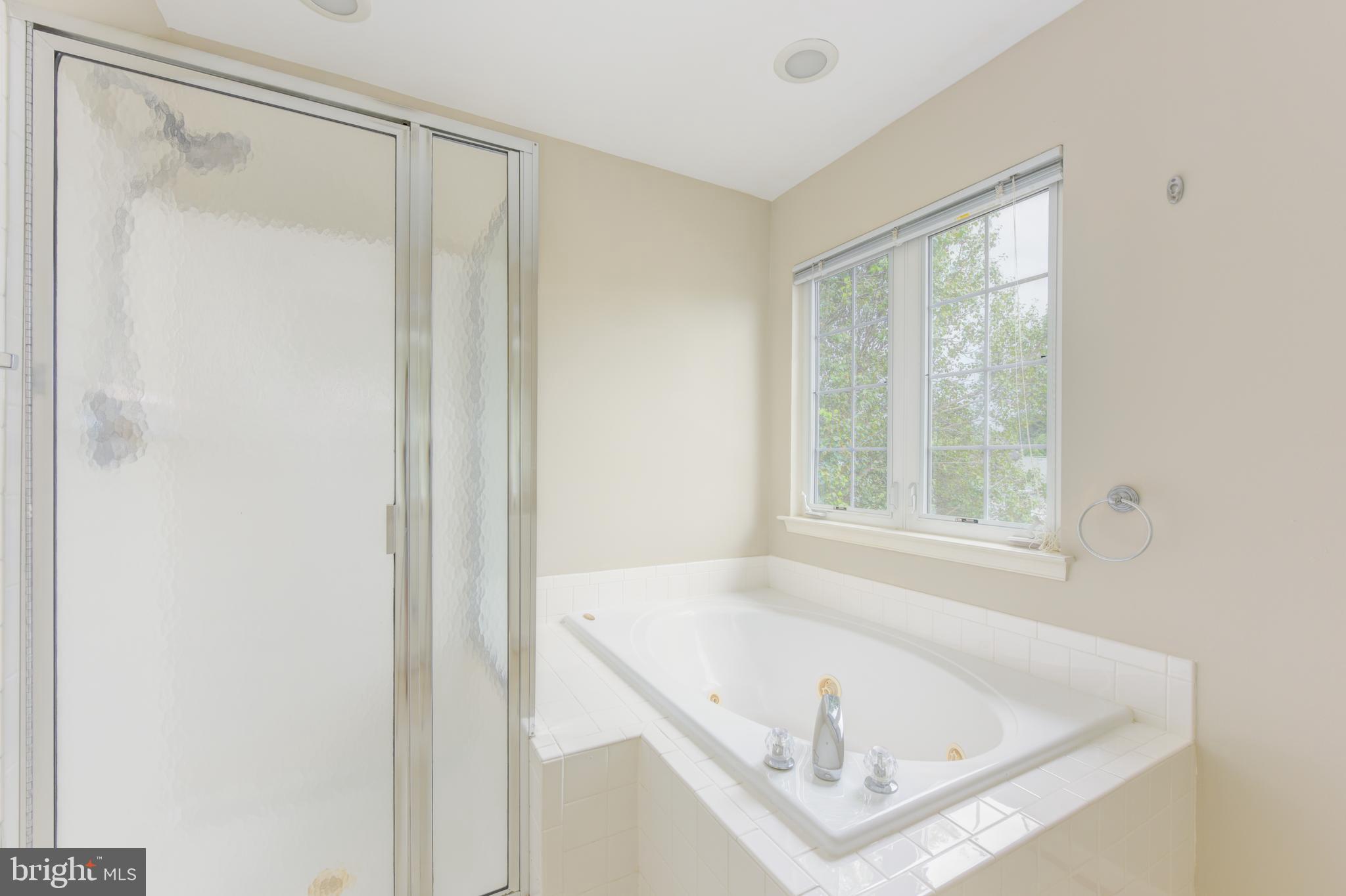 SOUTH RIDING - Residential