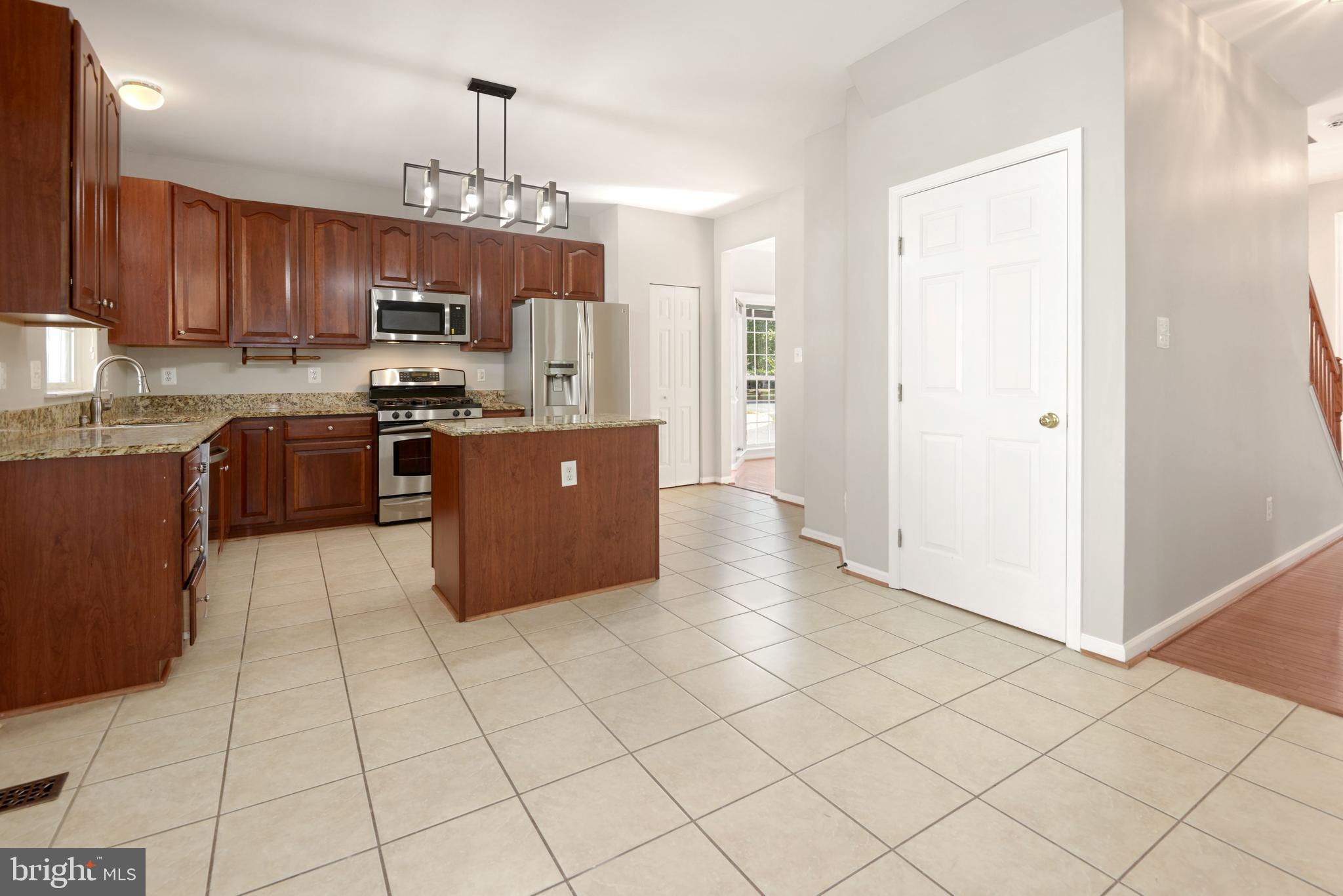 SOUTH RIDING - Residential