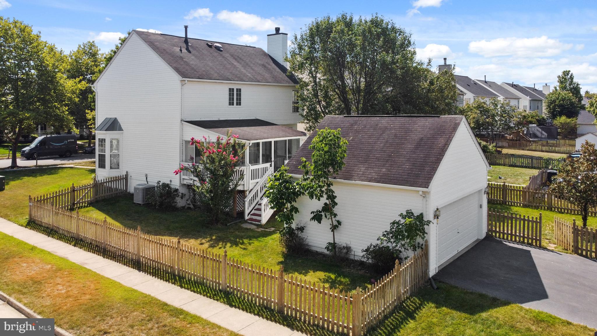 SOUTH RIDING - Residential