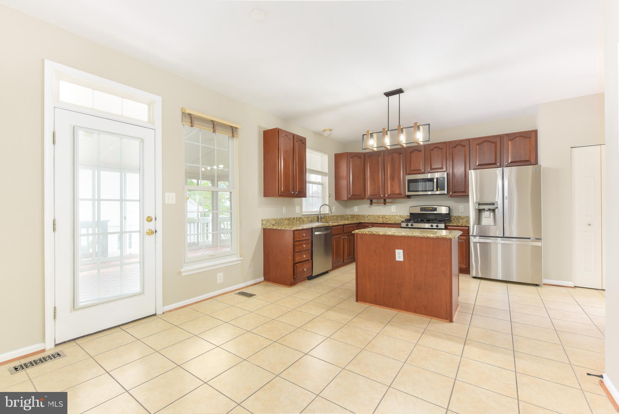 SOUTH RIDING - Residential