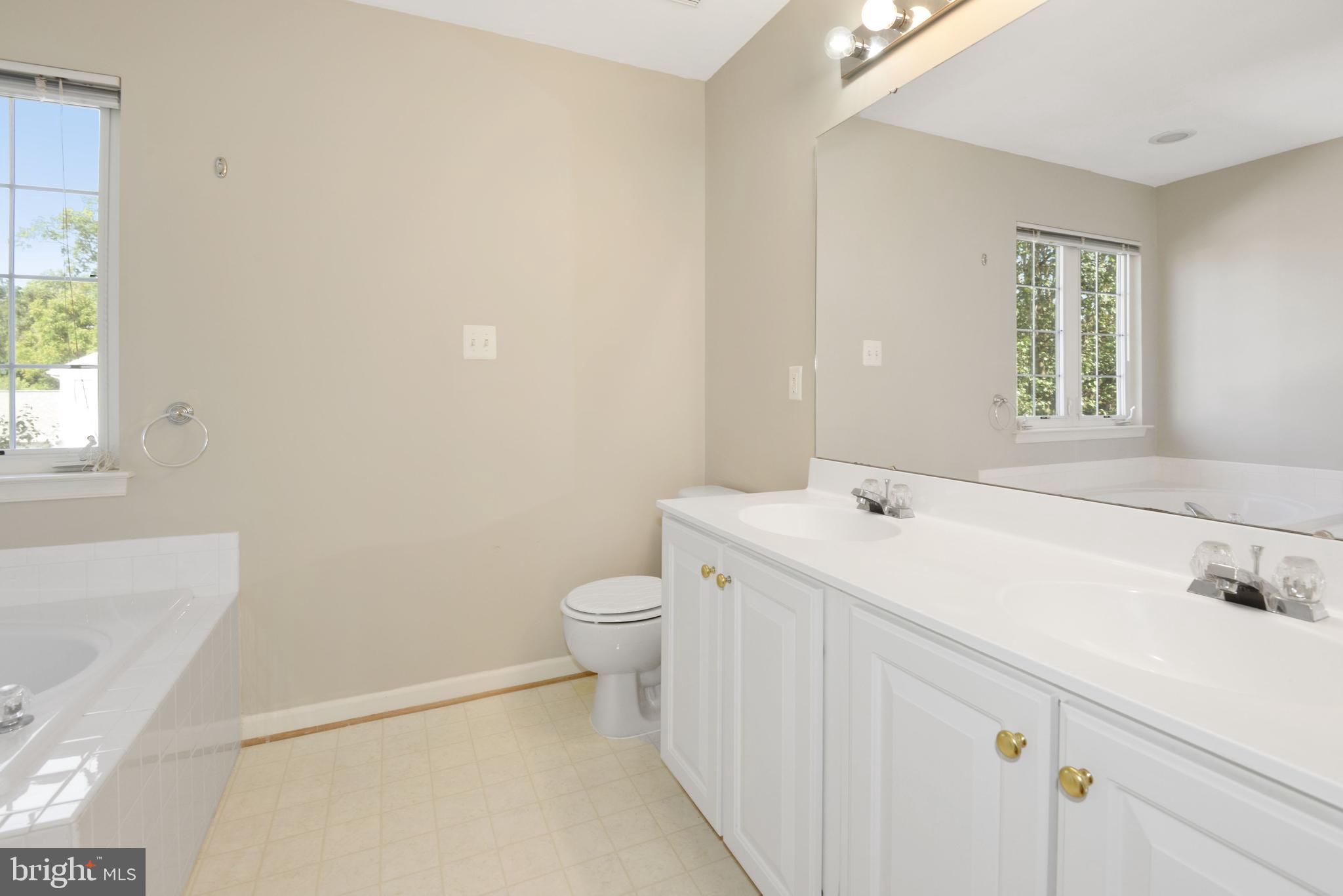 SOUTH RIDING - Residential