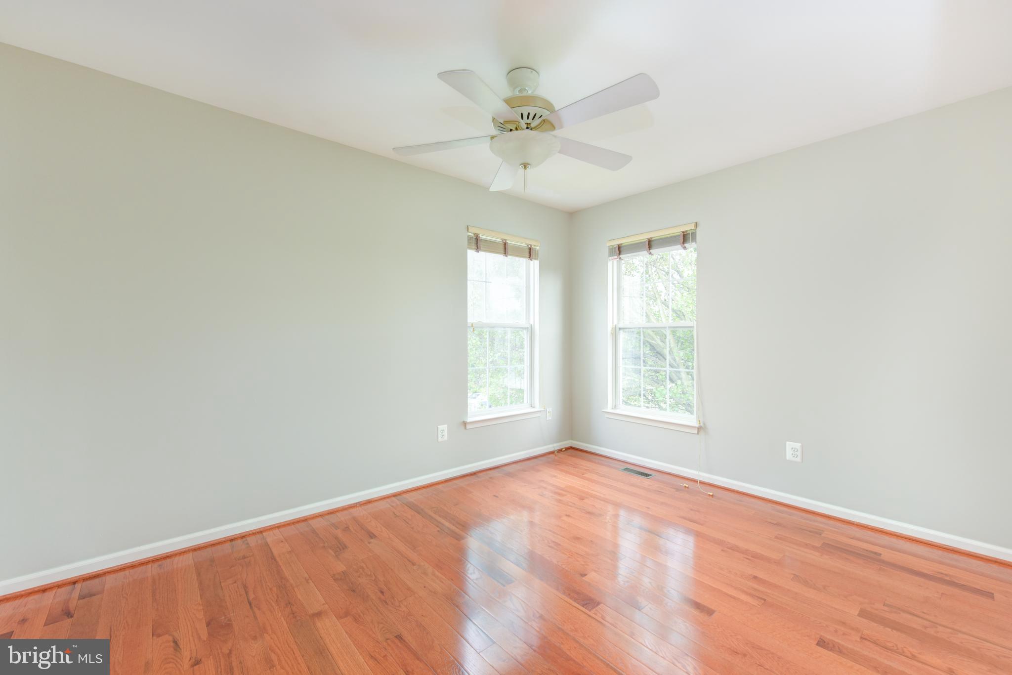 SOUTH RIDING - Residential