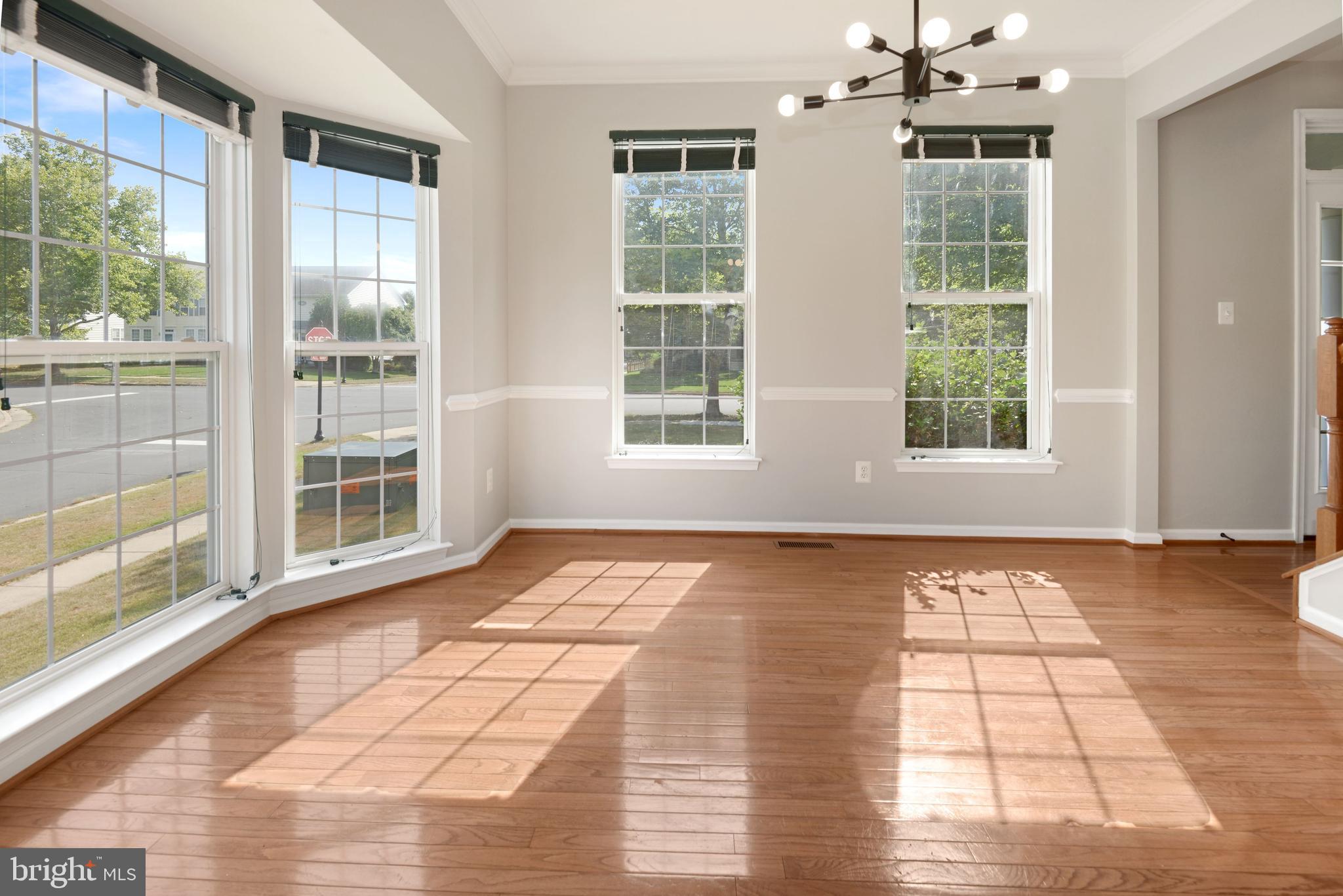 SOUTH RIDING - Residential