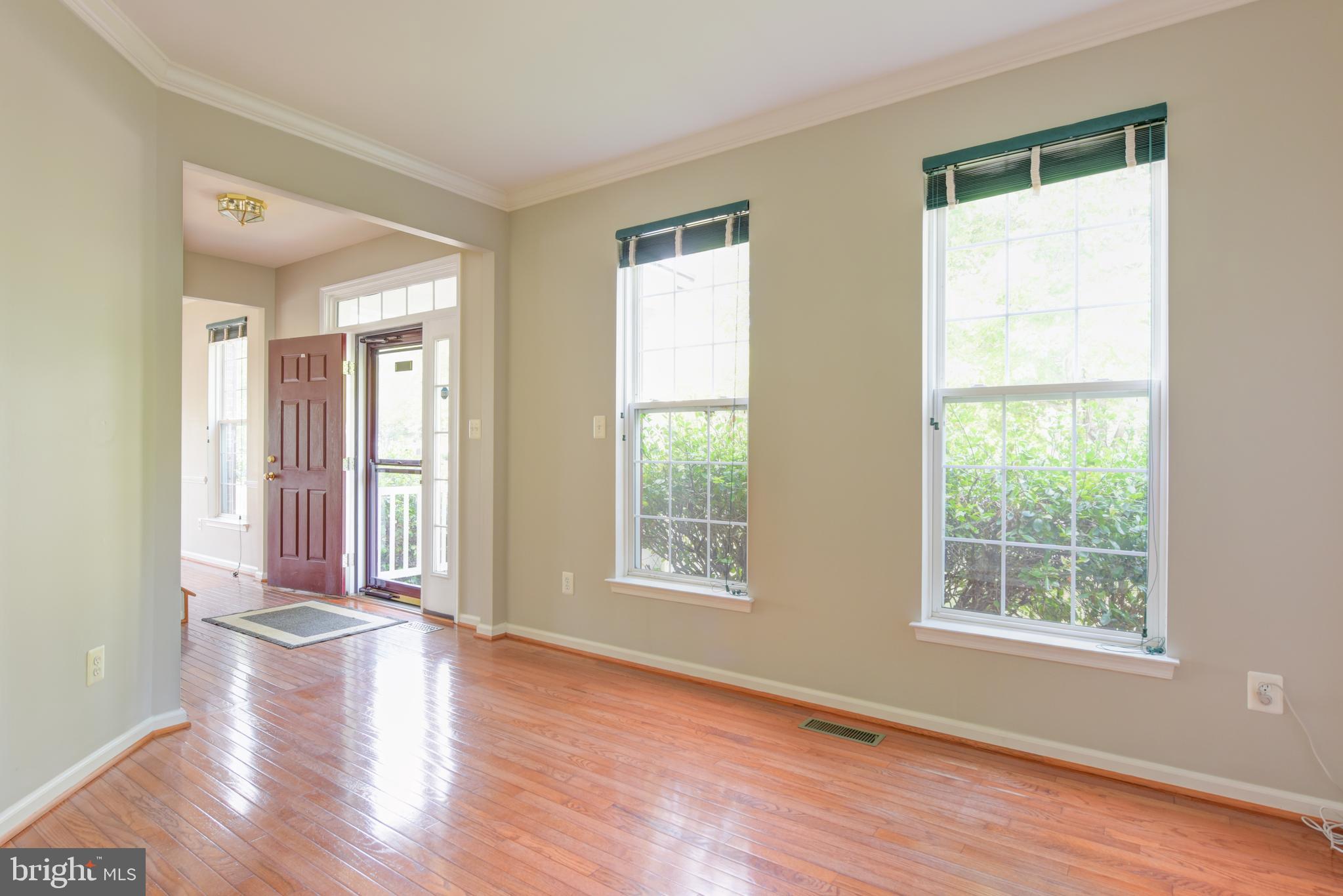 SOUTH RIDING - Residential