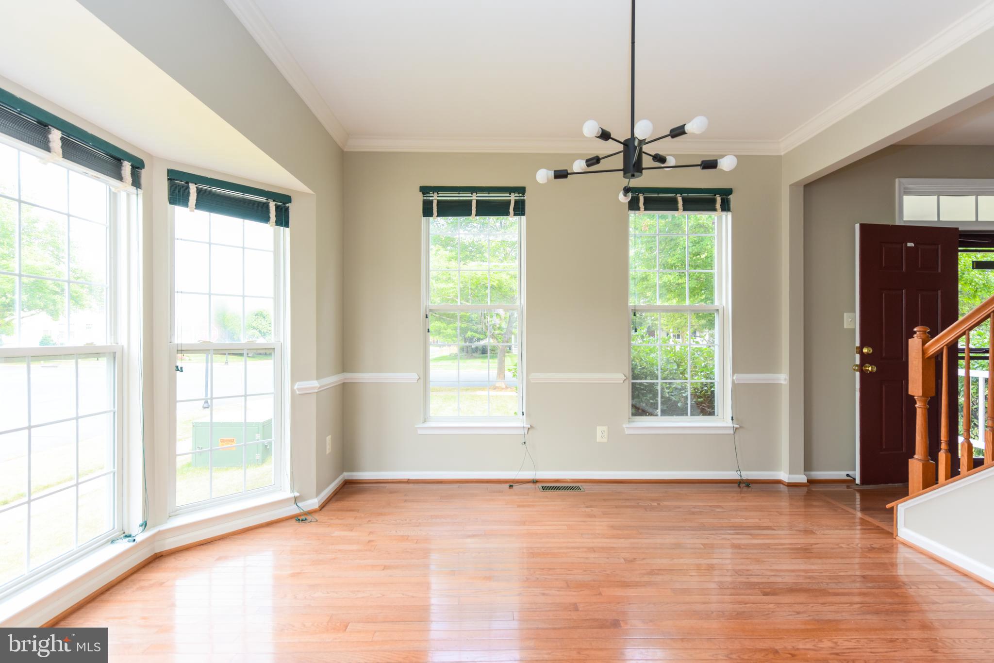 SOUTH RIDING - Residential