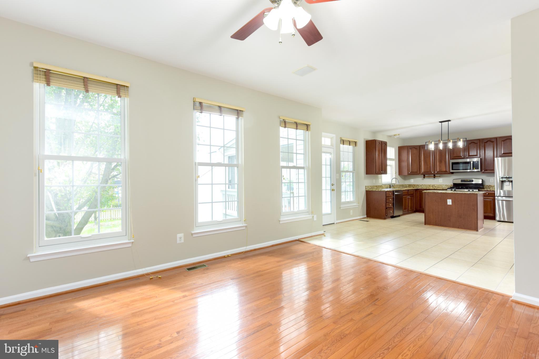 SOUTH RIDING - Residential