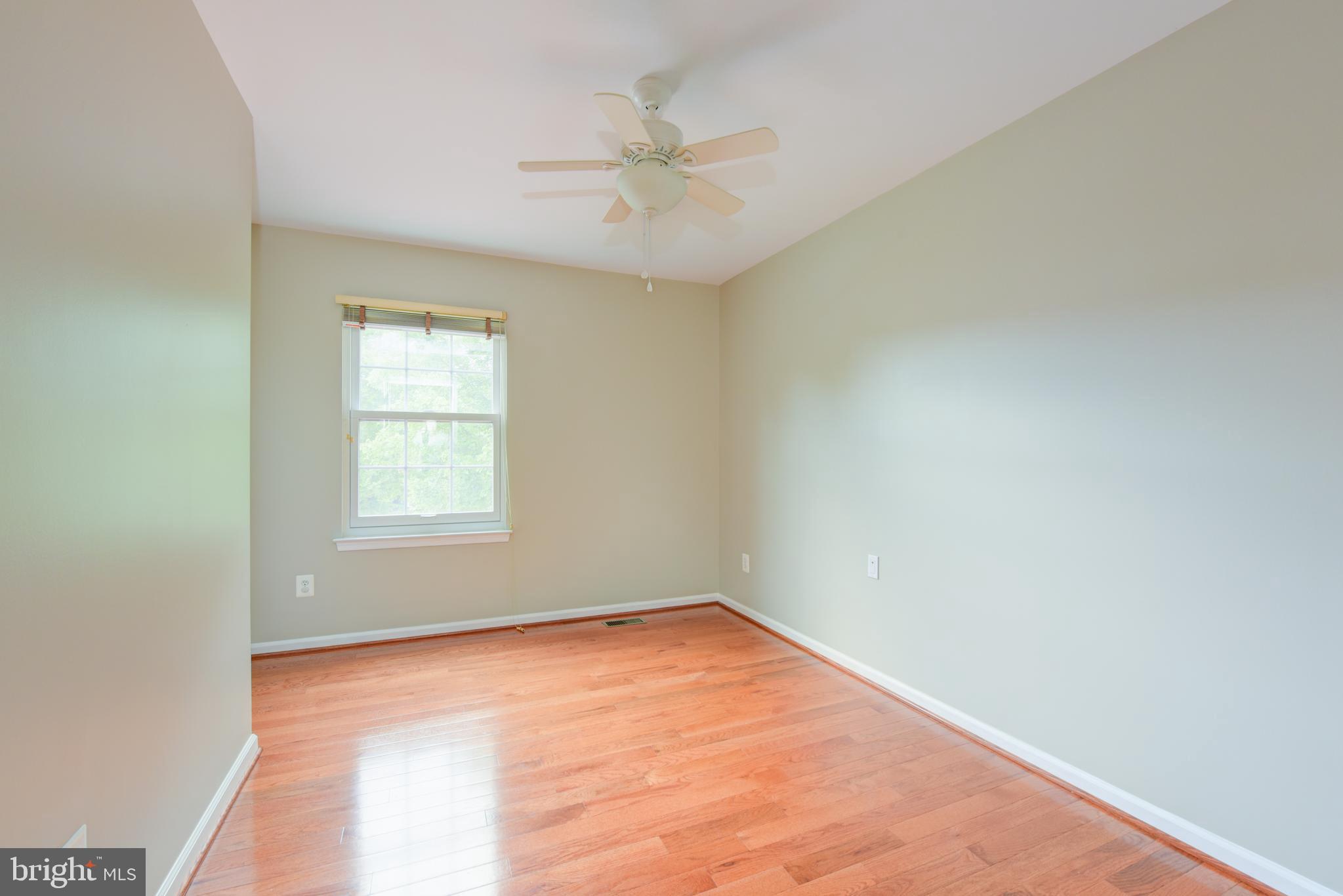 SOUTH RIDING - Residential