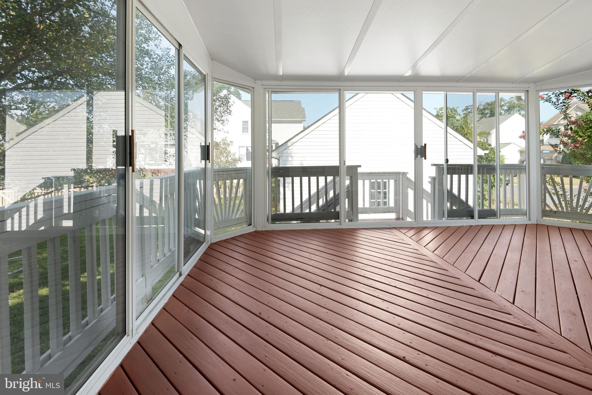 SOUTH RIDING - Residential