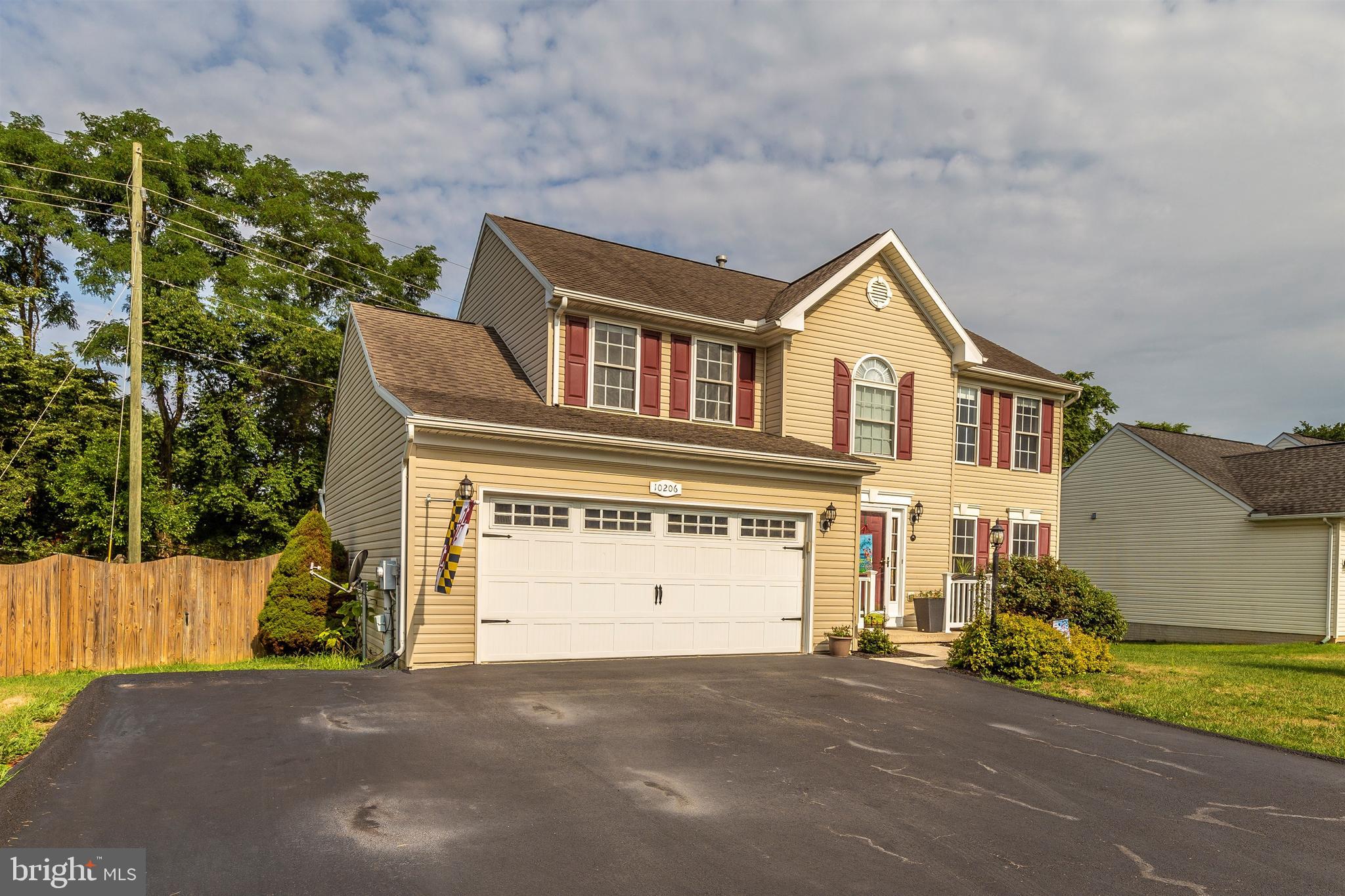 CARRIAGE HILL - Residential