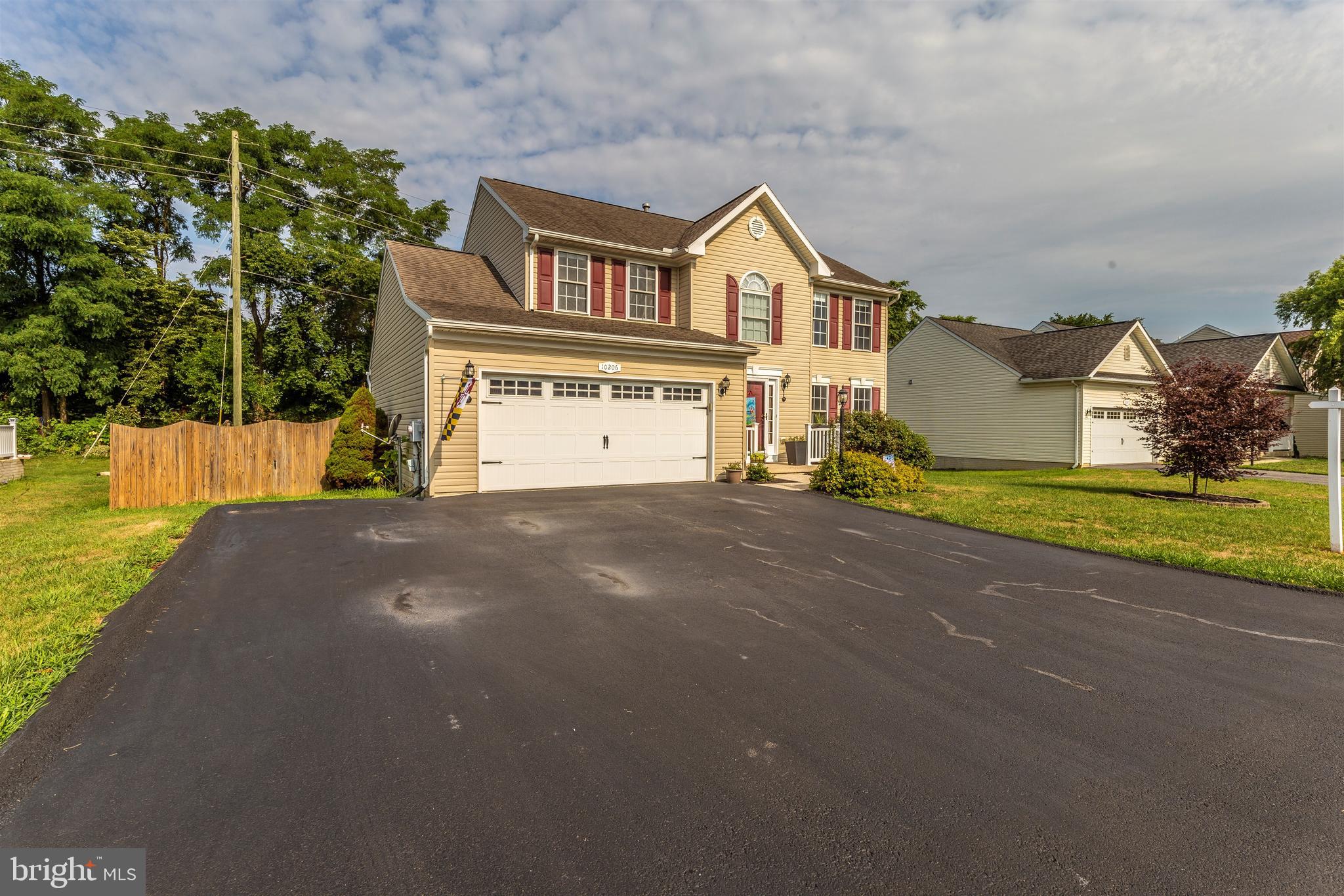 CARRIAGE HILL - Residential