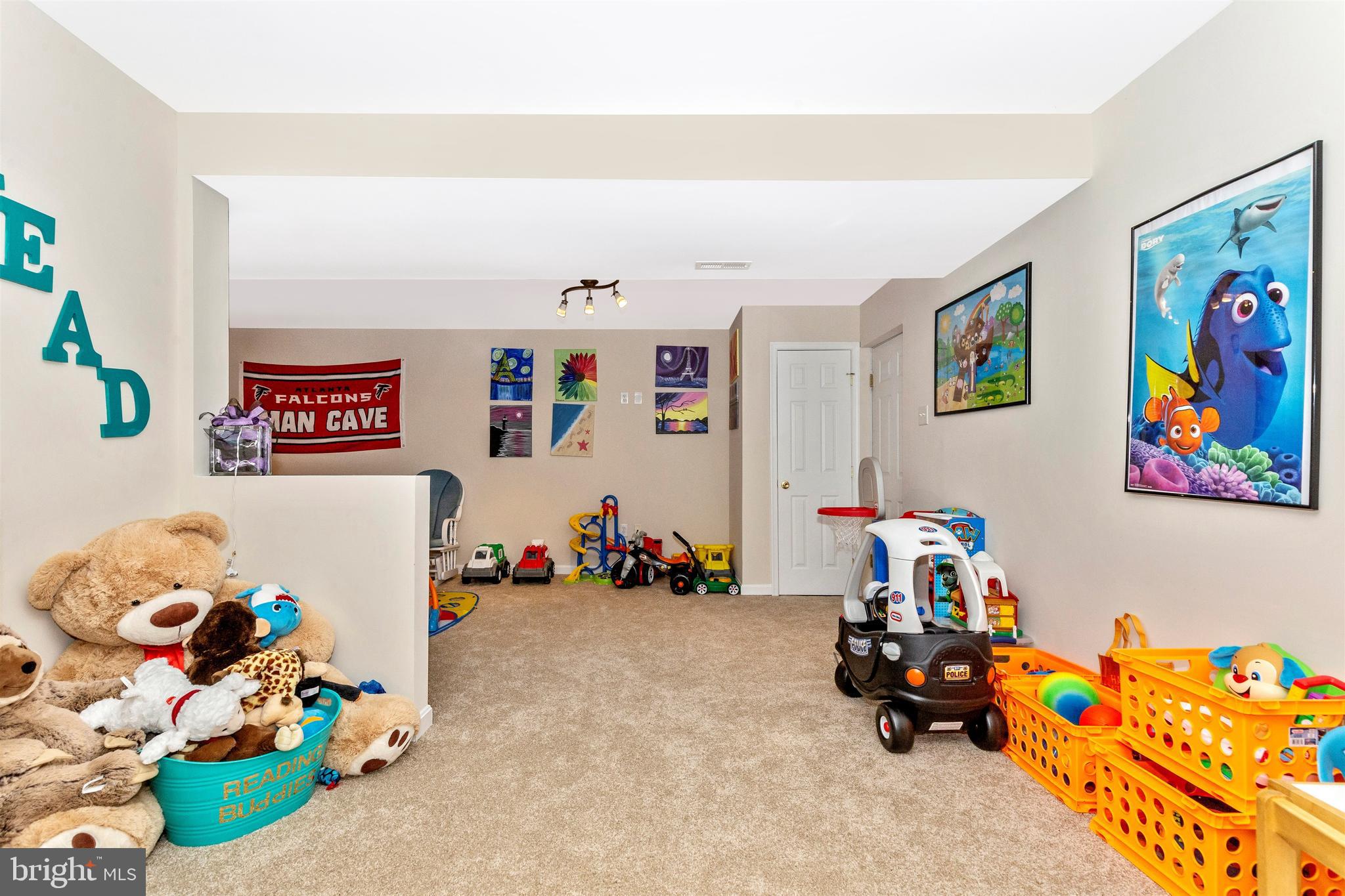 CARRIAGE HILL - Residential