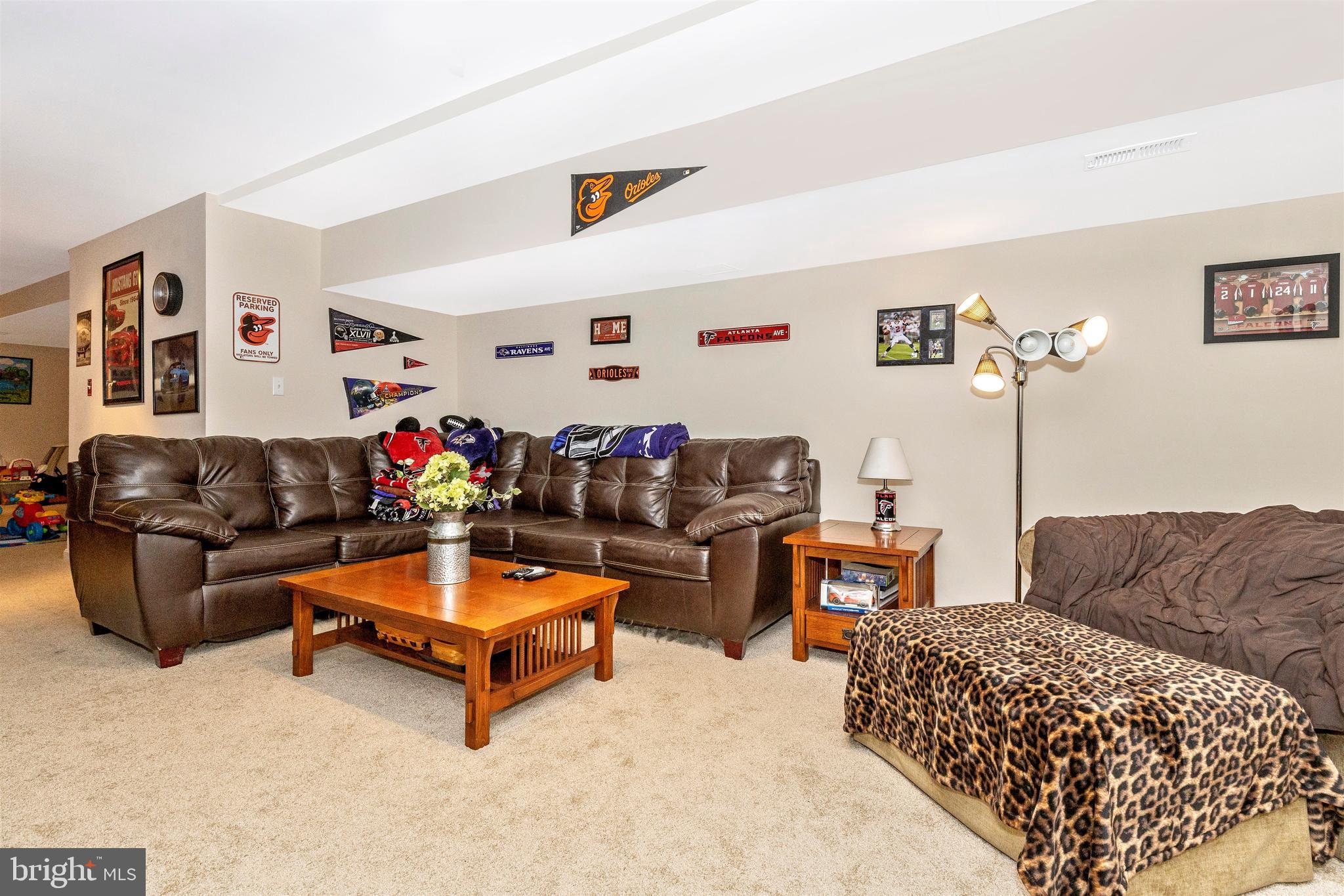 CARRIAGE HILL - Residential