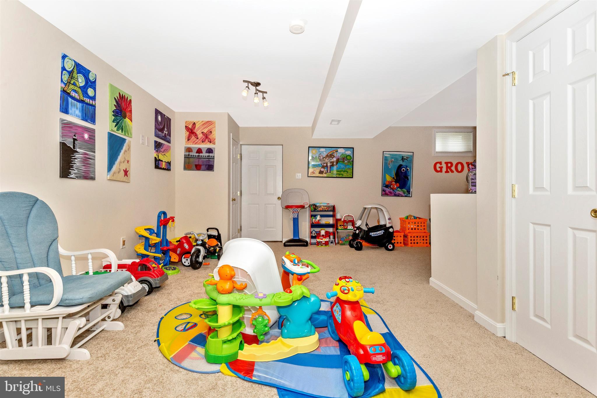 CARRIAGE HILL - Residential