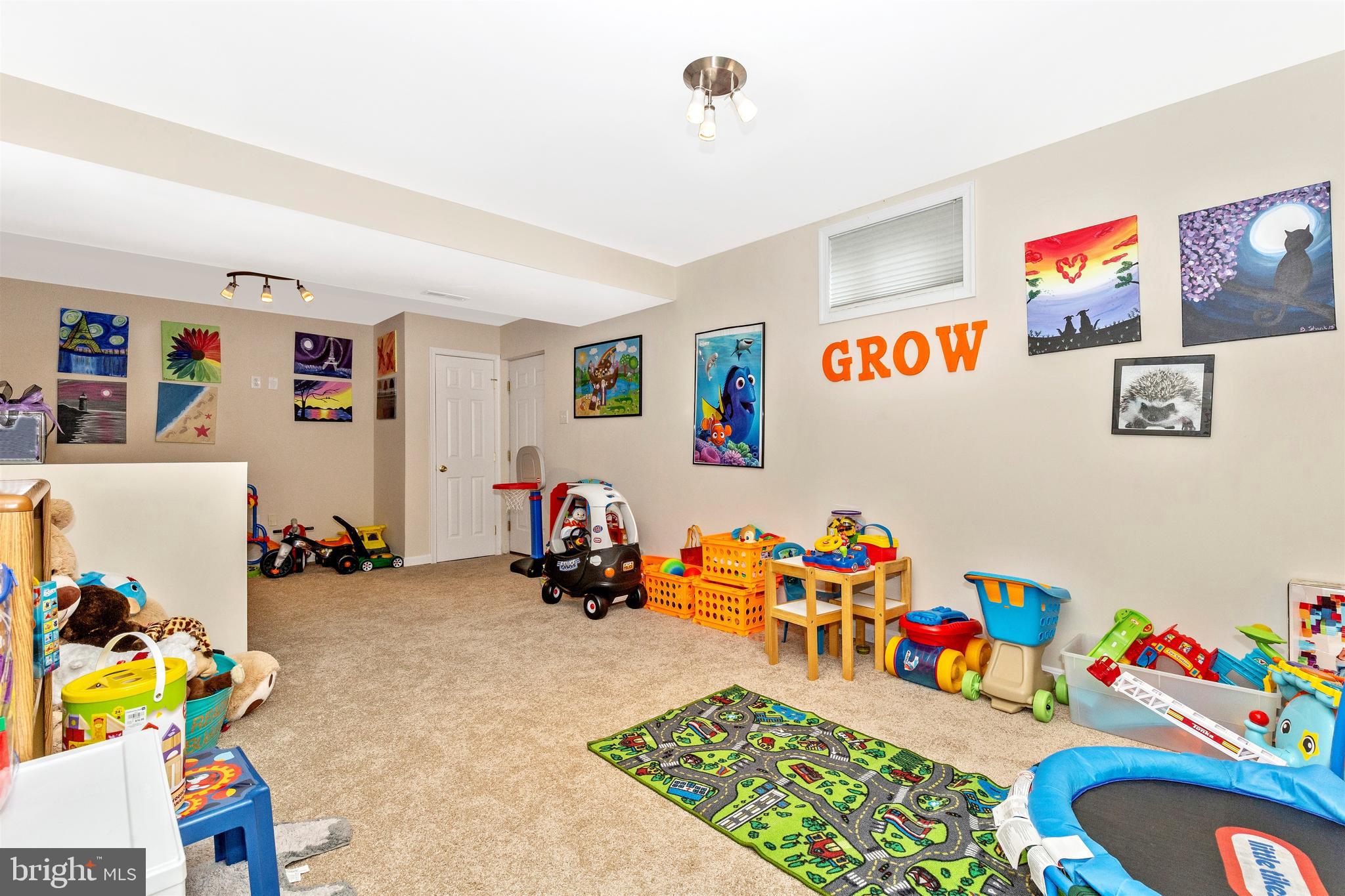 CARRIAGE HILL - Residential