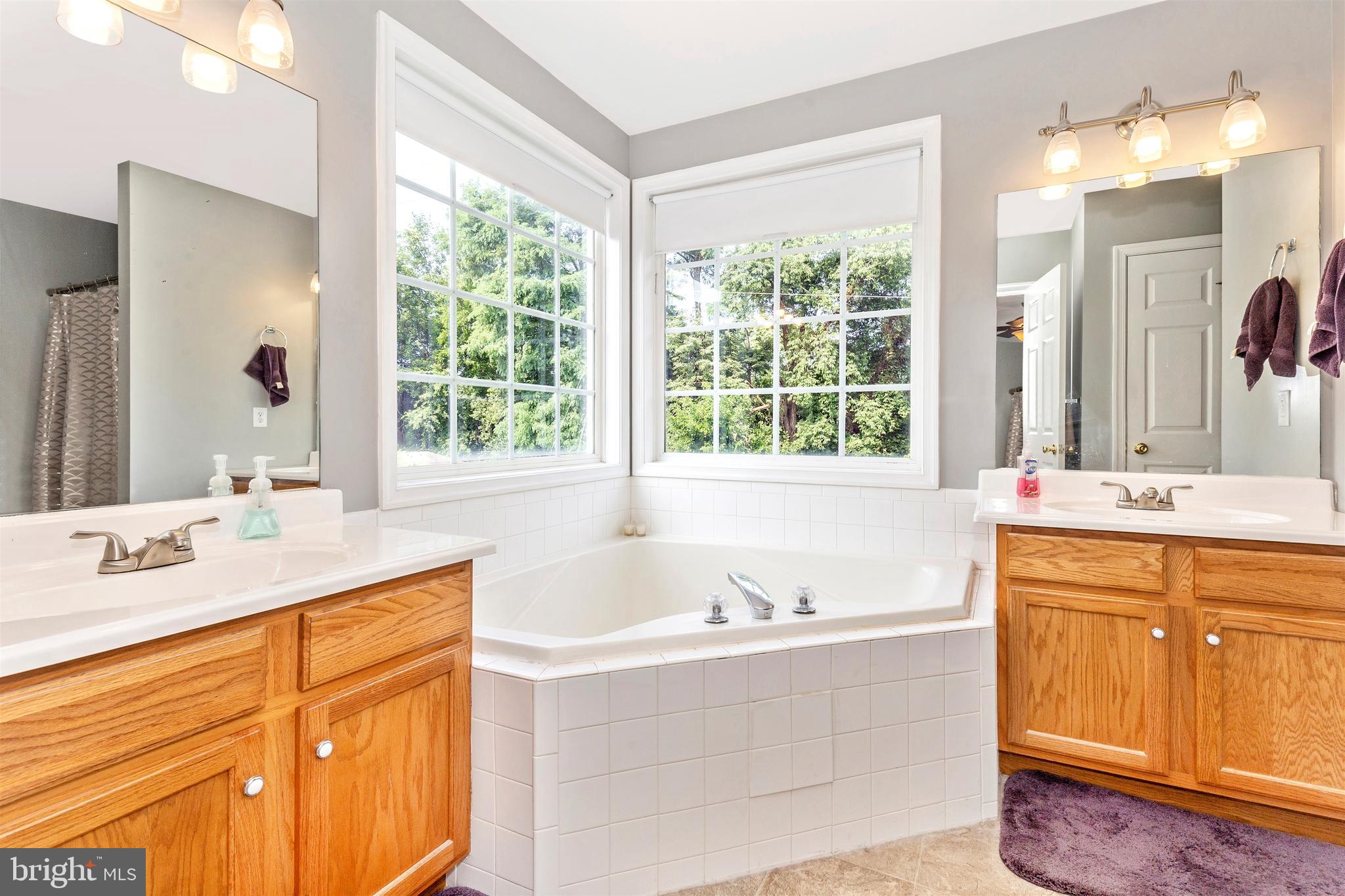 CARRIAGE HILL - Residential