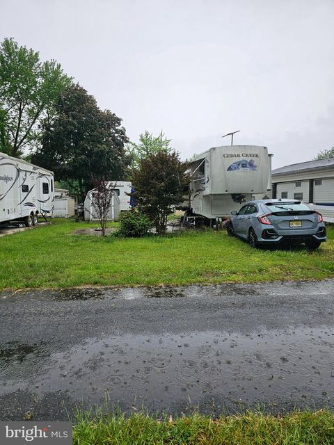 300 MOCANAQUA LANE GLEN 3 EARLEVILLE MD 21919