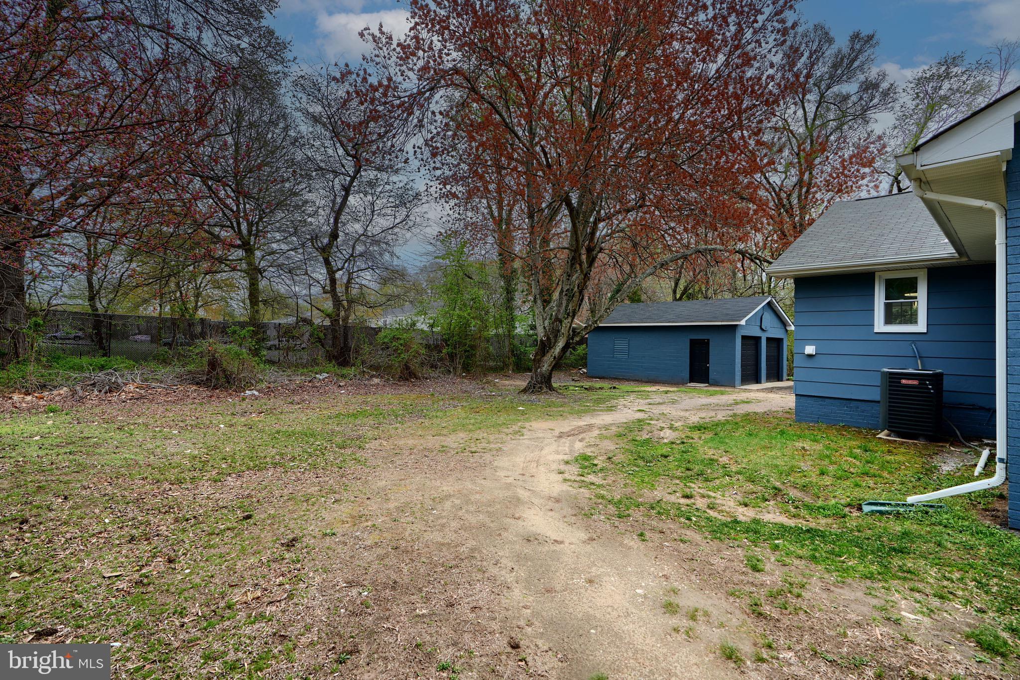 MARTIN & KNAPP - Residential