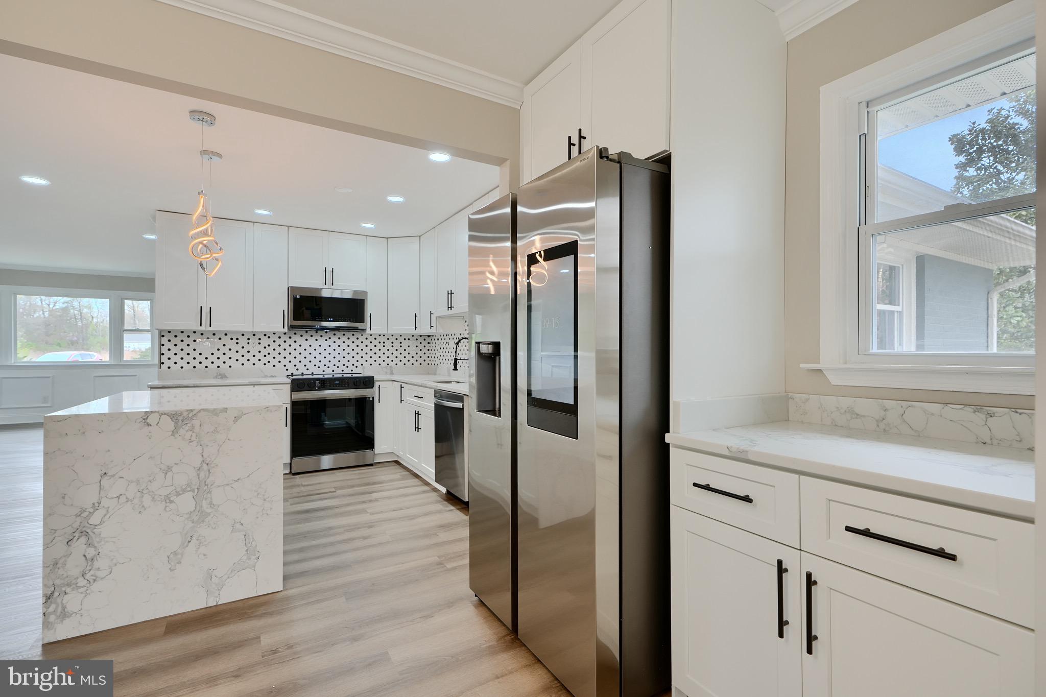 MARTIN & KNAPP - Residential