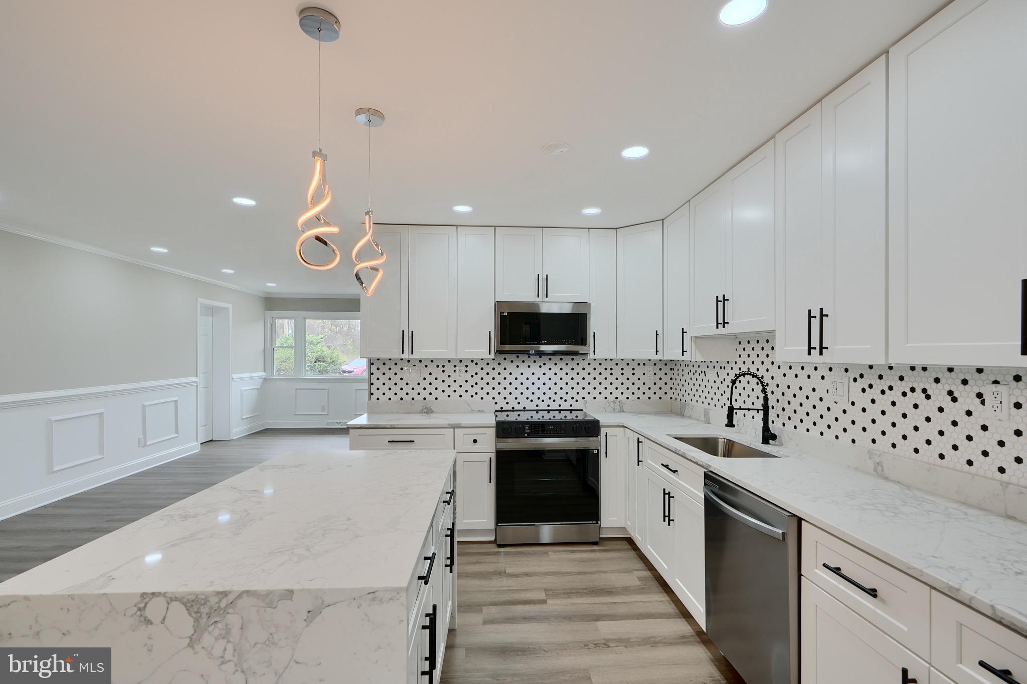 MARTIN & KNAPP - Residential