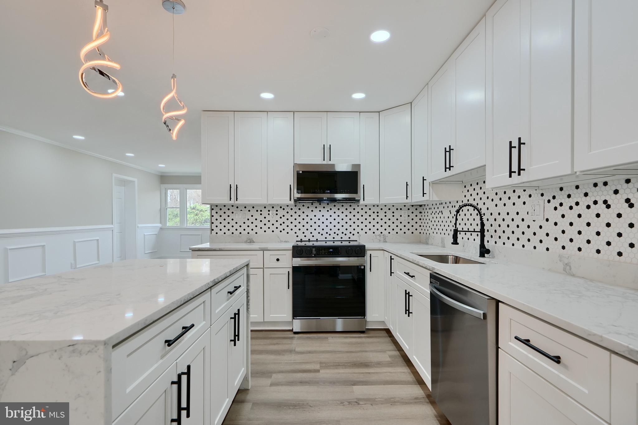 MARTIN & KNAPP - Residential